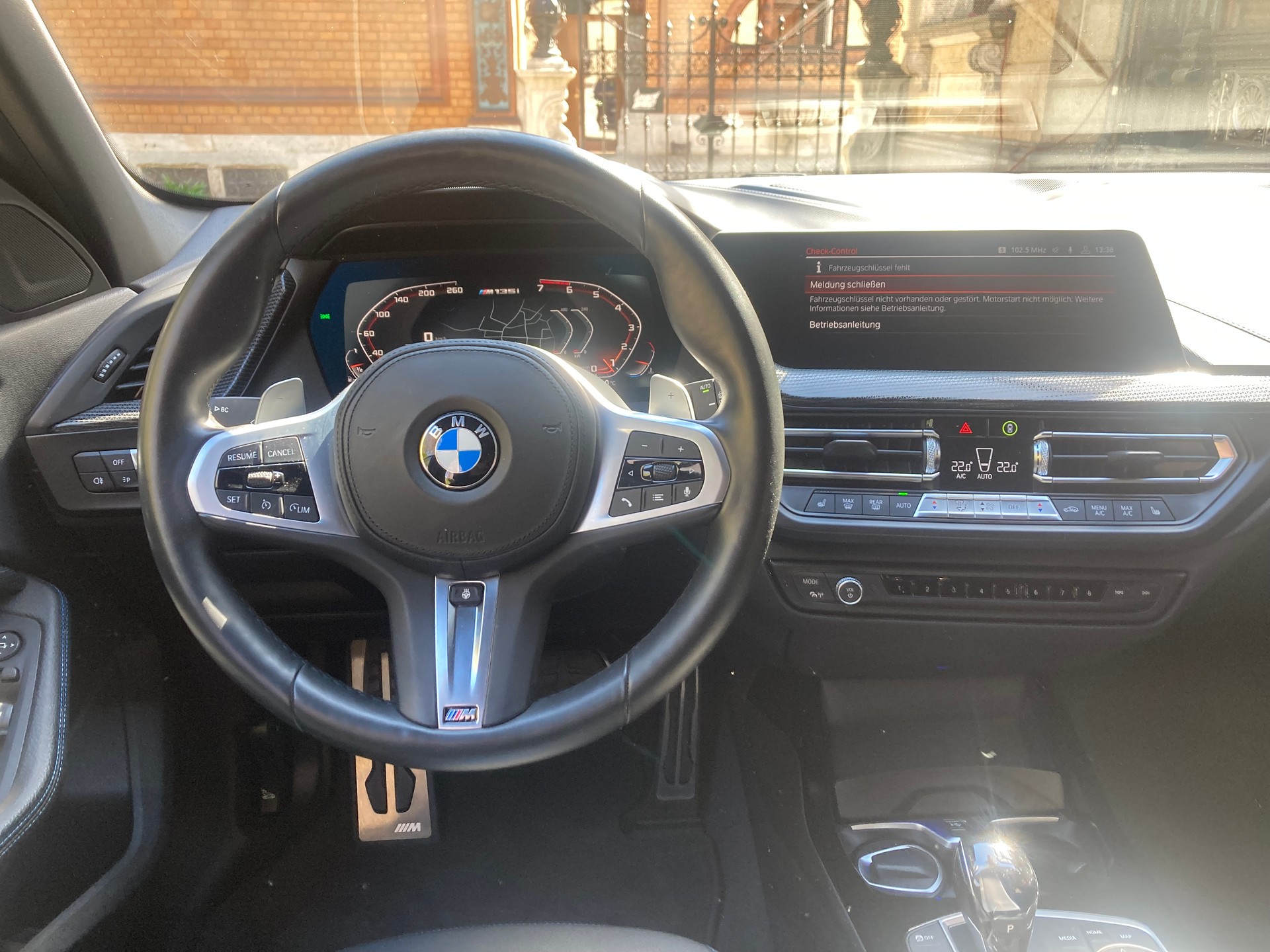 BMW M135i xDrive Steptronic-image-16