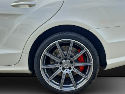 MERCEDES-BENZ CLS 63 AMG S Executive 4M-image-2