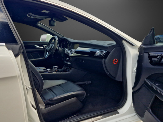 MERCEDES-BENZ CLS 63 AMG S Executive 4M-image-9