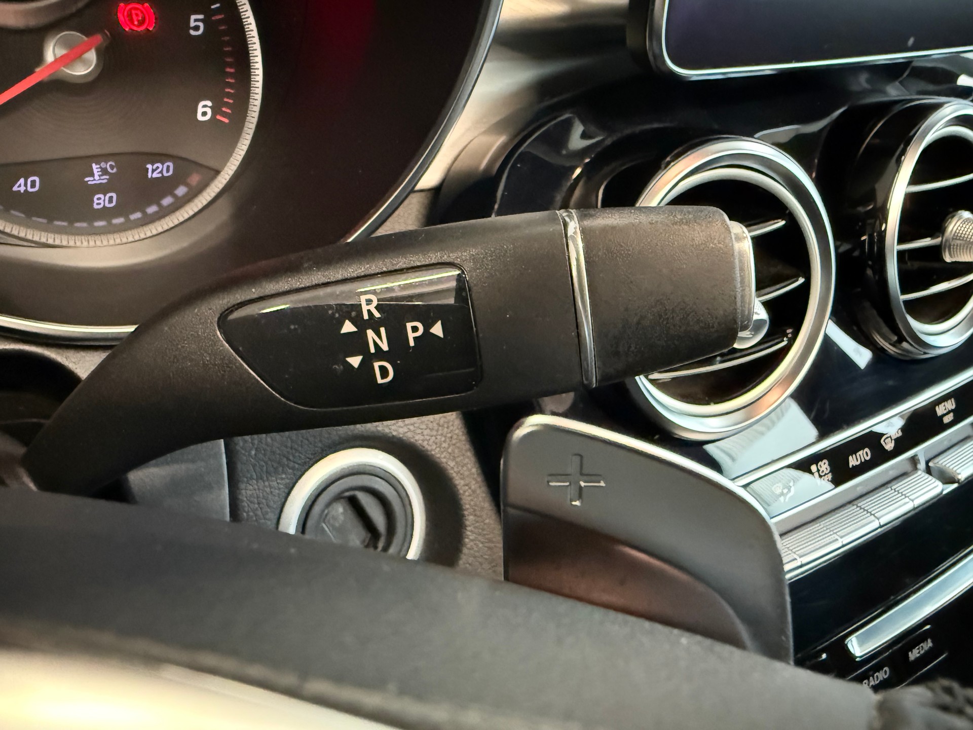 MERCEDES-BENZ GLC 250 d Exclusive 4Matic 9G-Tronic-image-8