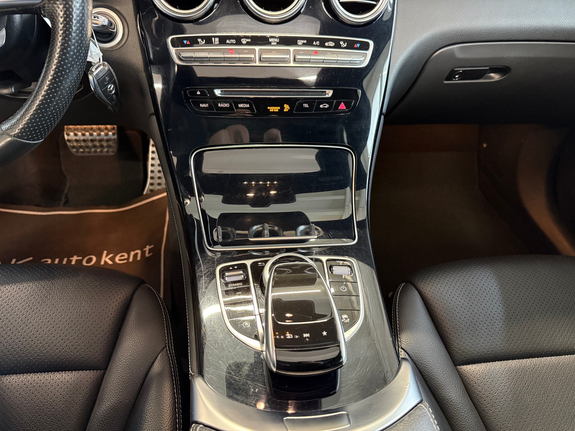 MERCEDES-BENZ GLC 250 d Exclusive 4Matic 9G-Tronic-image-11