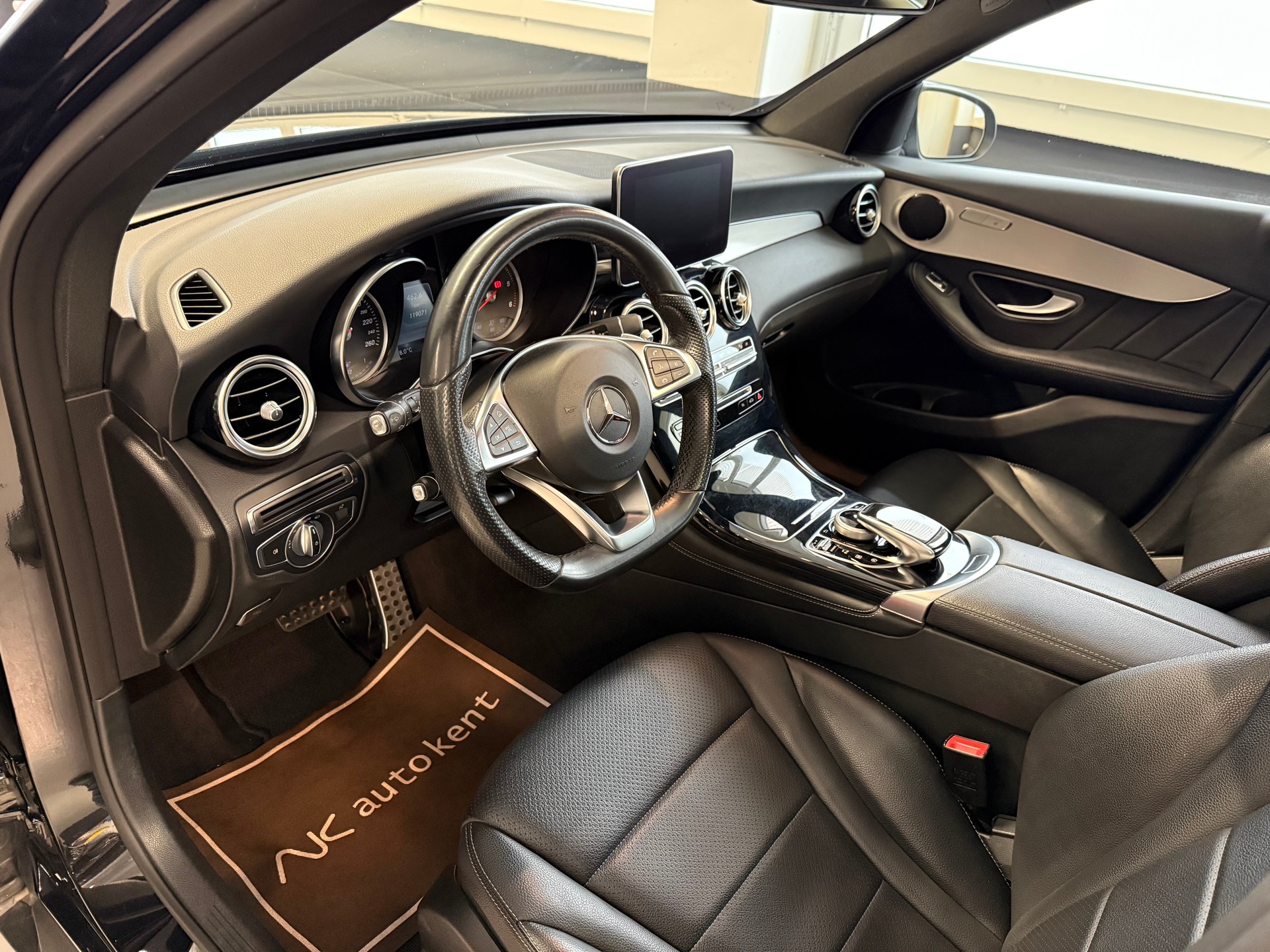 MERCEDES-BENZ GLC 250 d Exclusive 4Matic 9G-Tronic-image-6