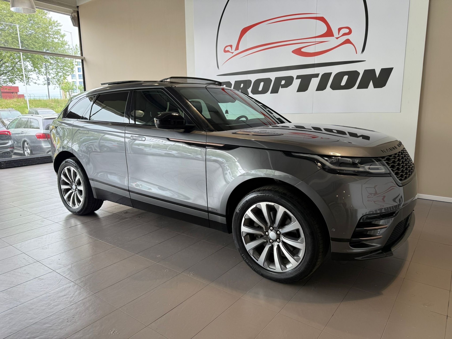 LAND ROVER Range Rover Velar R-Dynamic P 300 Automatic-image-2
