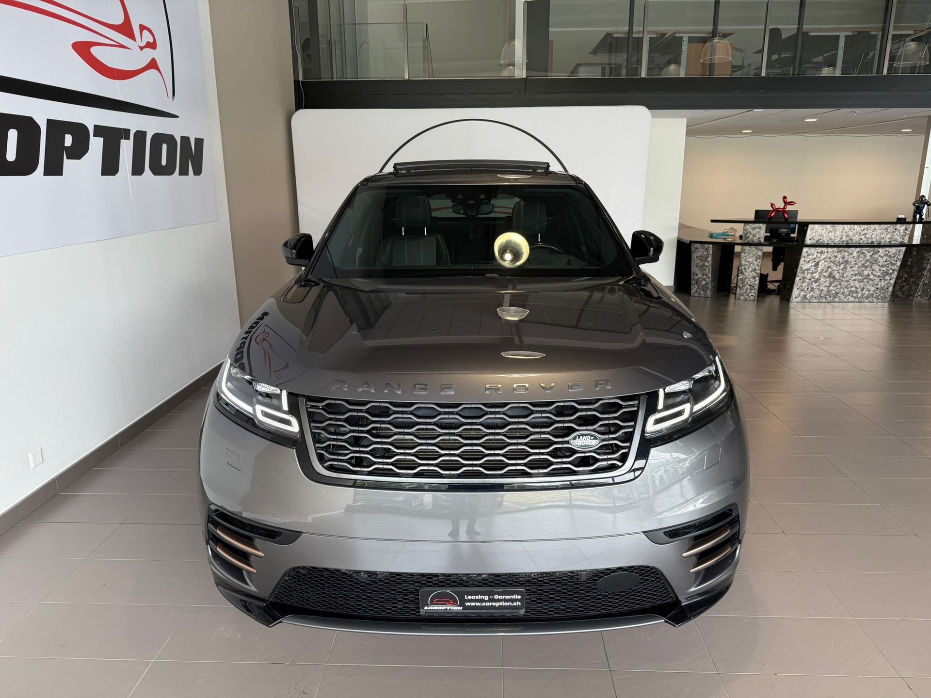 LAND ROVER Range Rover Velar R-Dynamic P 300 Automatic-image-6