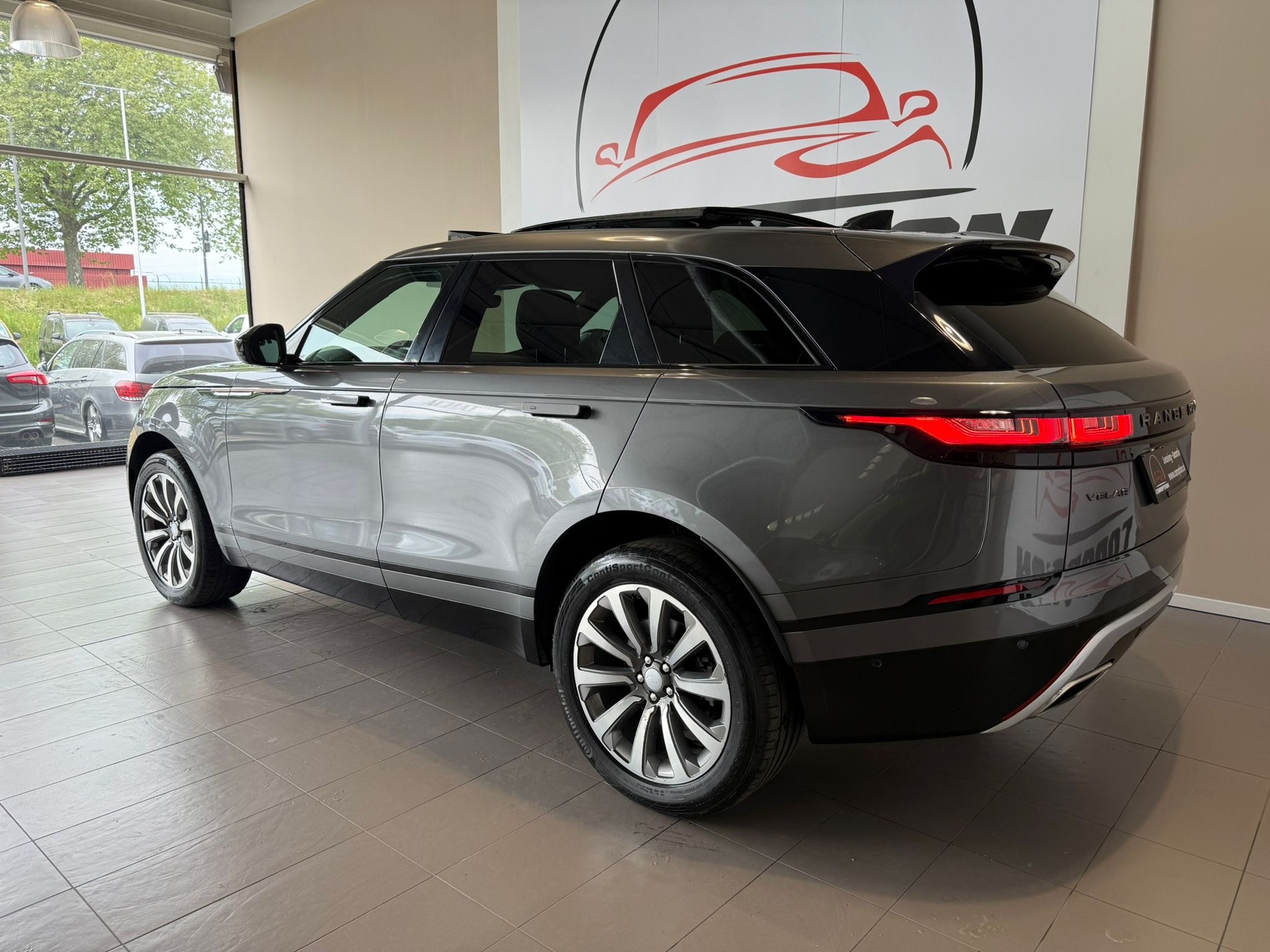 LAND ROVER Range Rover Velar R-Dynamic P 300 Automatic-image-7