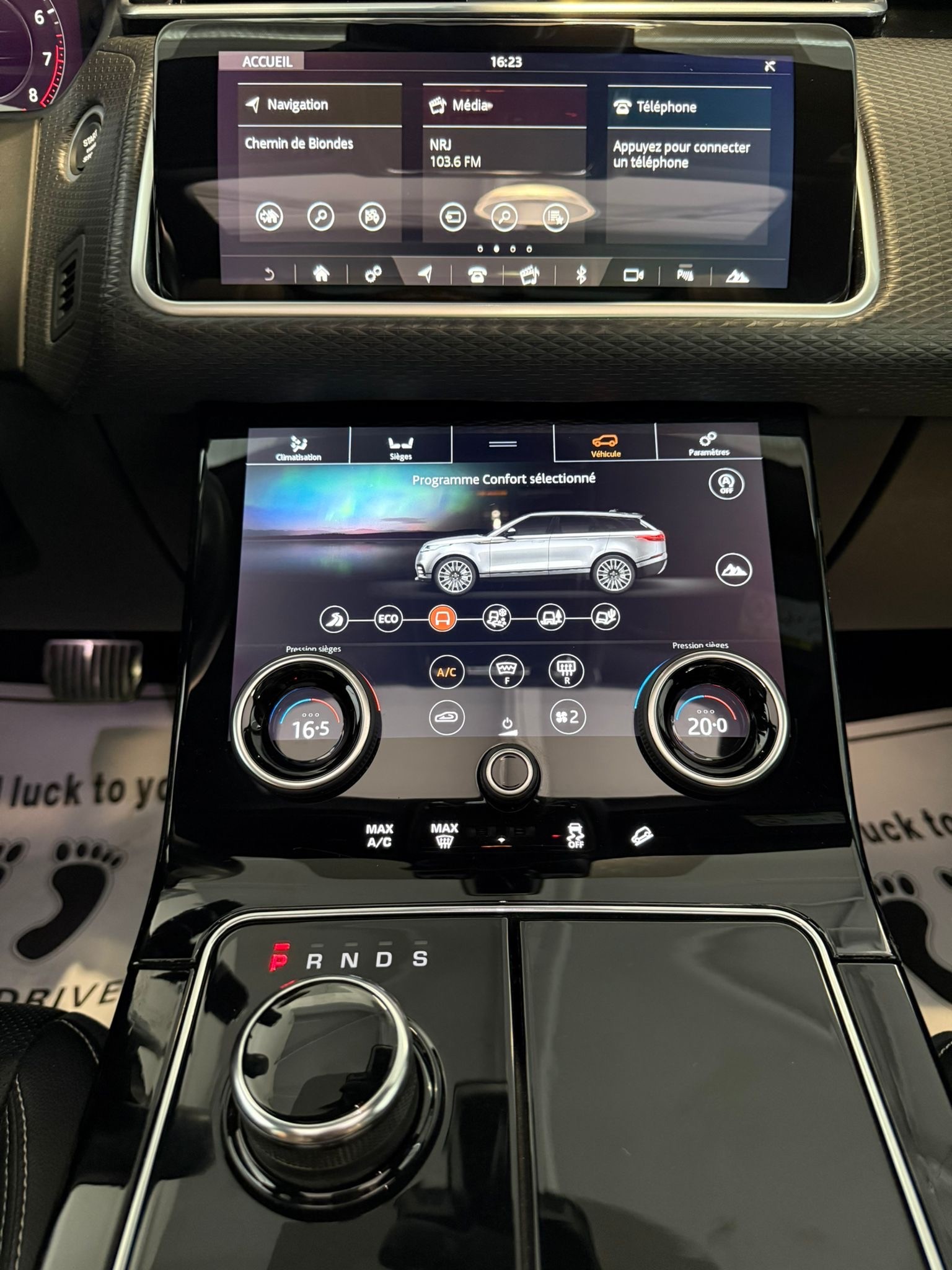 LAND ROVER Range Rover Velar R-Dynamic P 300 Automatic-image-11