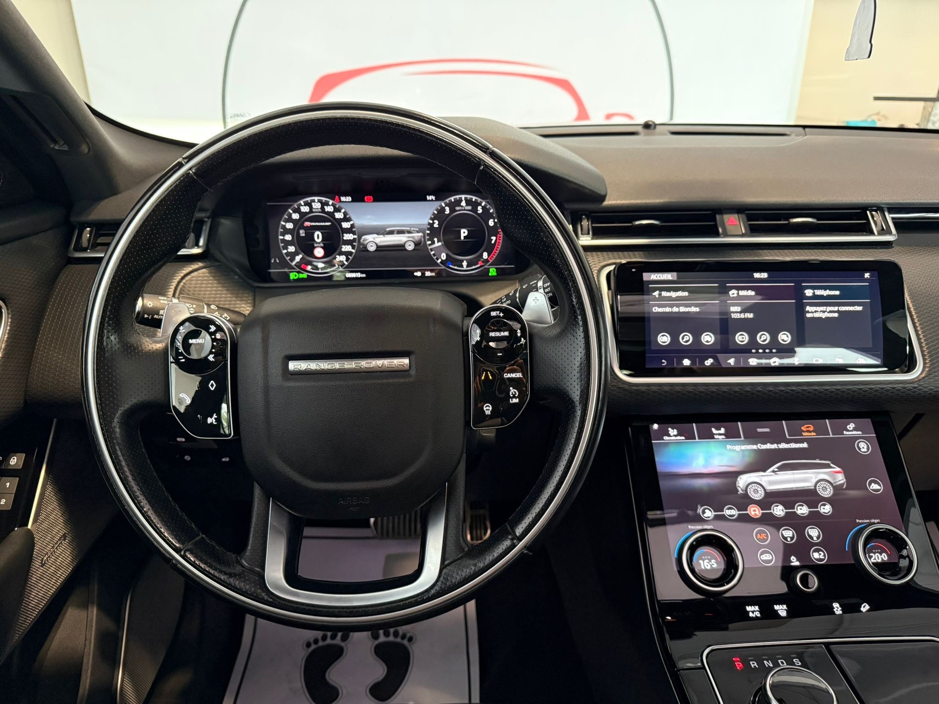 LAND ROVER Range Rover Velar R-Dynamic P 300 Automatic-image-17