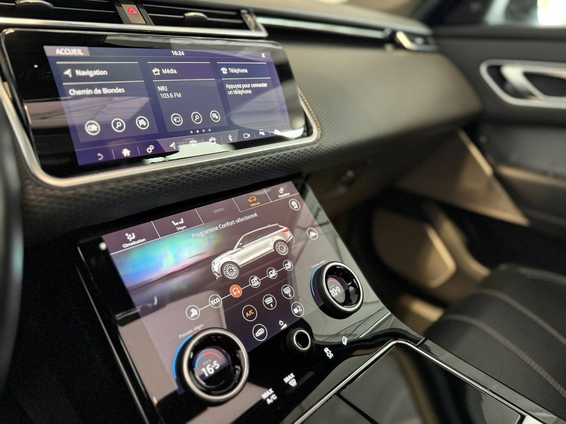 LAND ROVER Range Rover Velar R-Dynamic P 300 Automatic-image-12