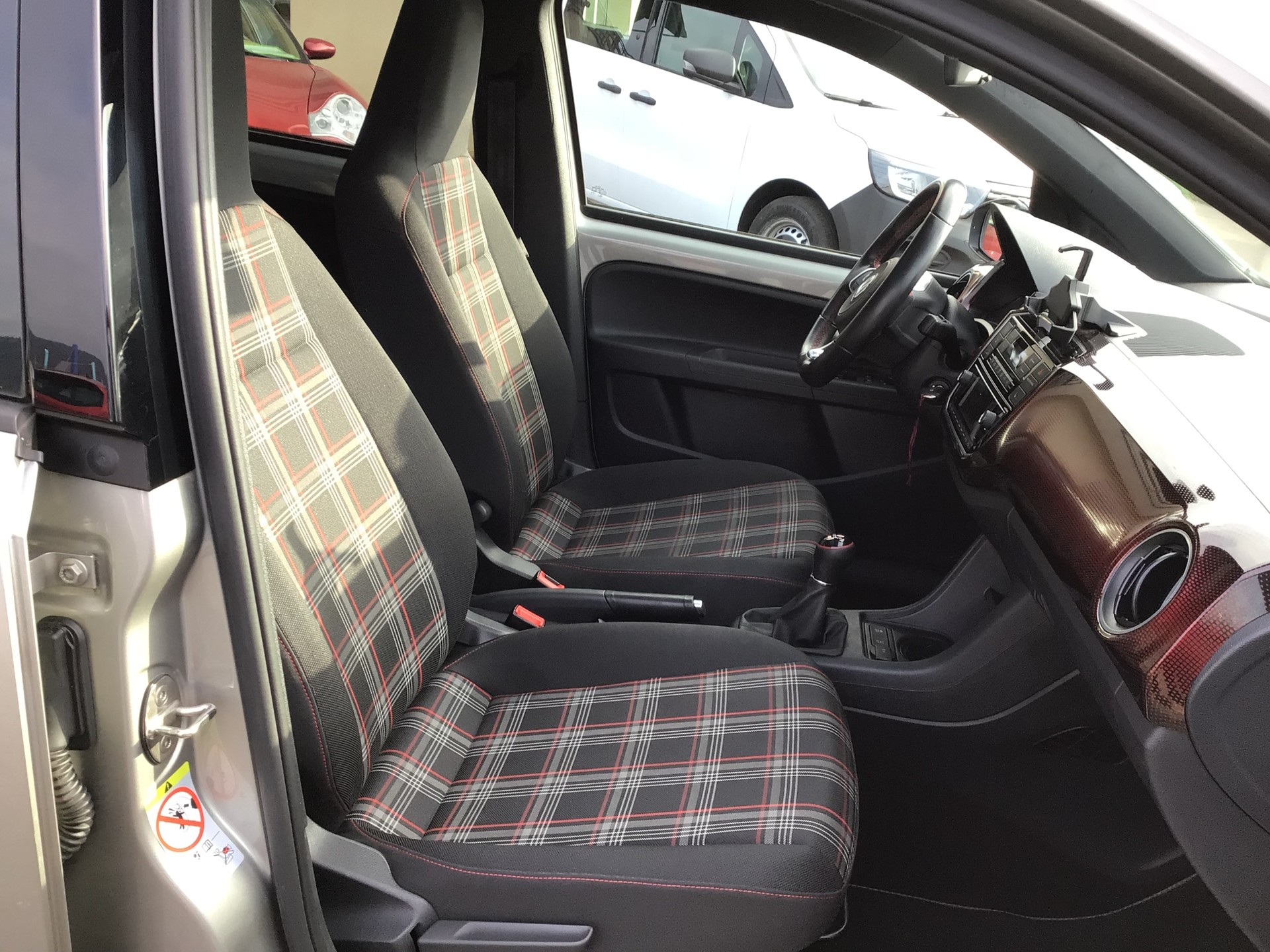 VW Up 1.0 TSI GTI-image-7