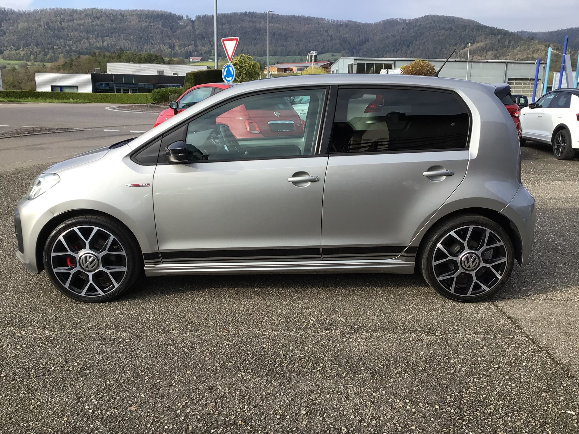 VW Up 1.0 TSI GTI-image-15