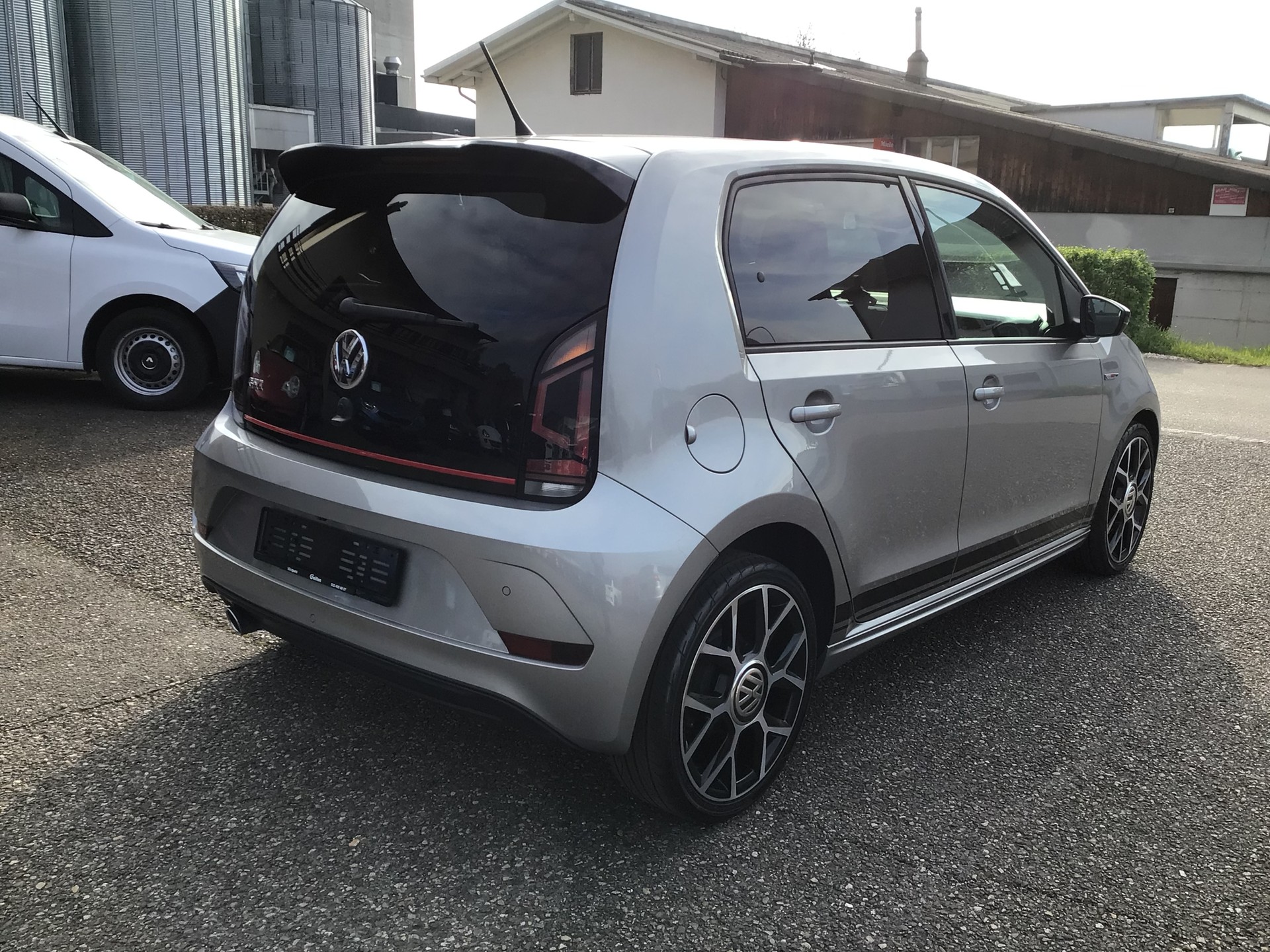 VW Up 1.0 TSI GTI-image-14
