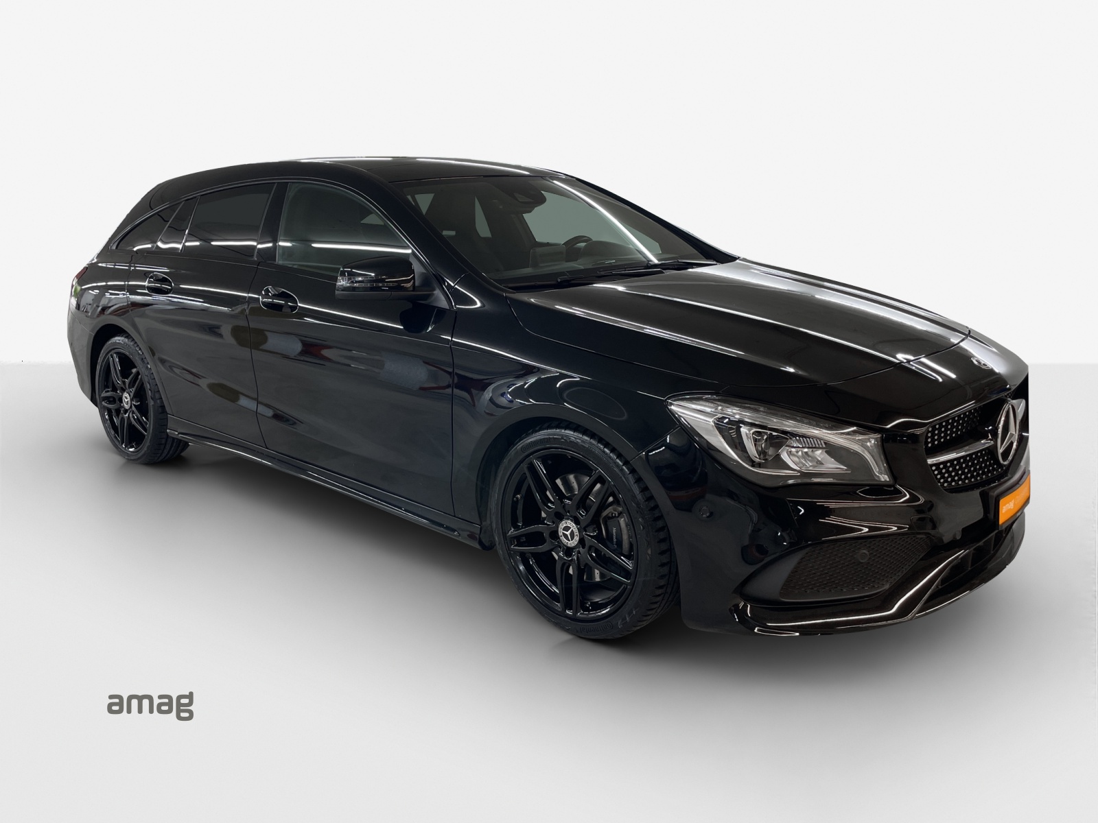 MERCEDES-BENZ CLA Shooting Brake 220 AMG Line 4Matic 7G-DCT-image-5