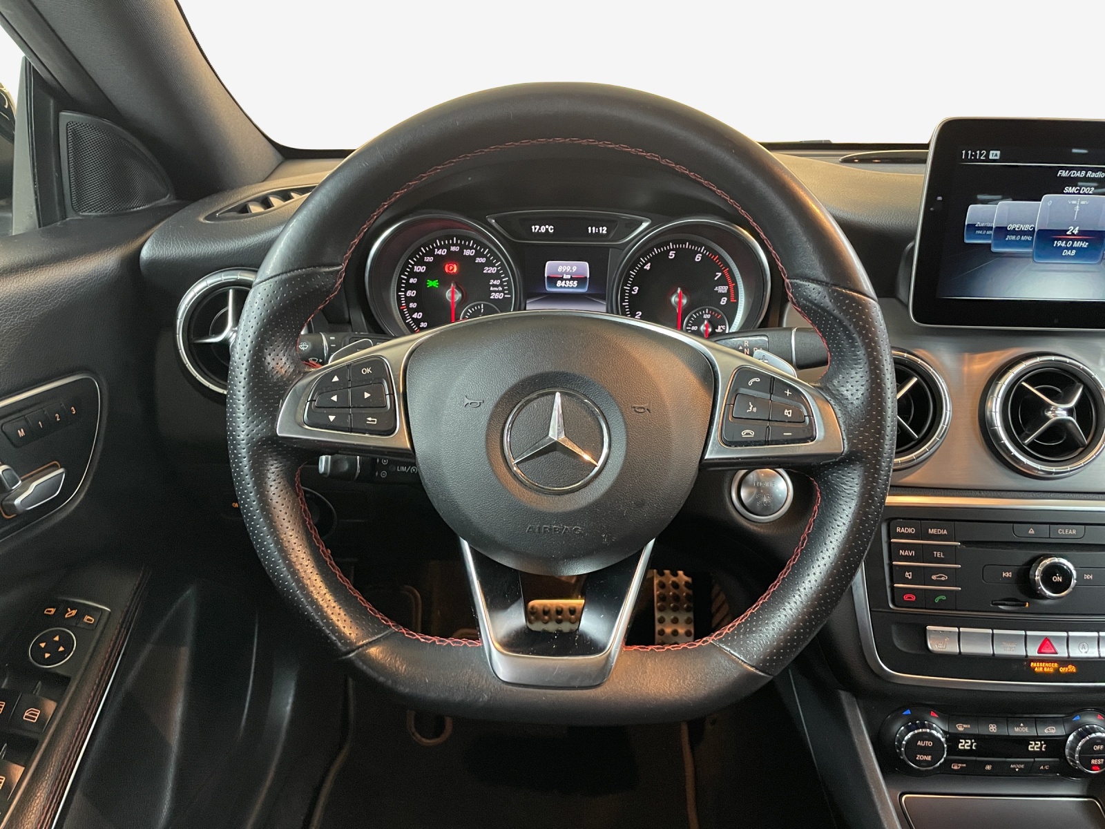 MERCEDES-BENZ CLA Shooting Brake 220 AMG Line 4Matic 7G-DCT-image-9