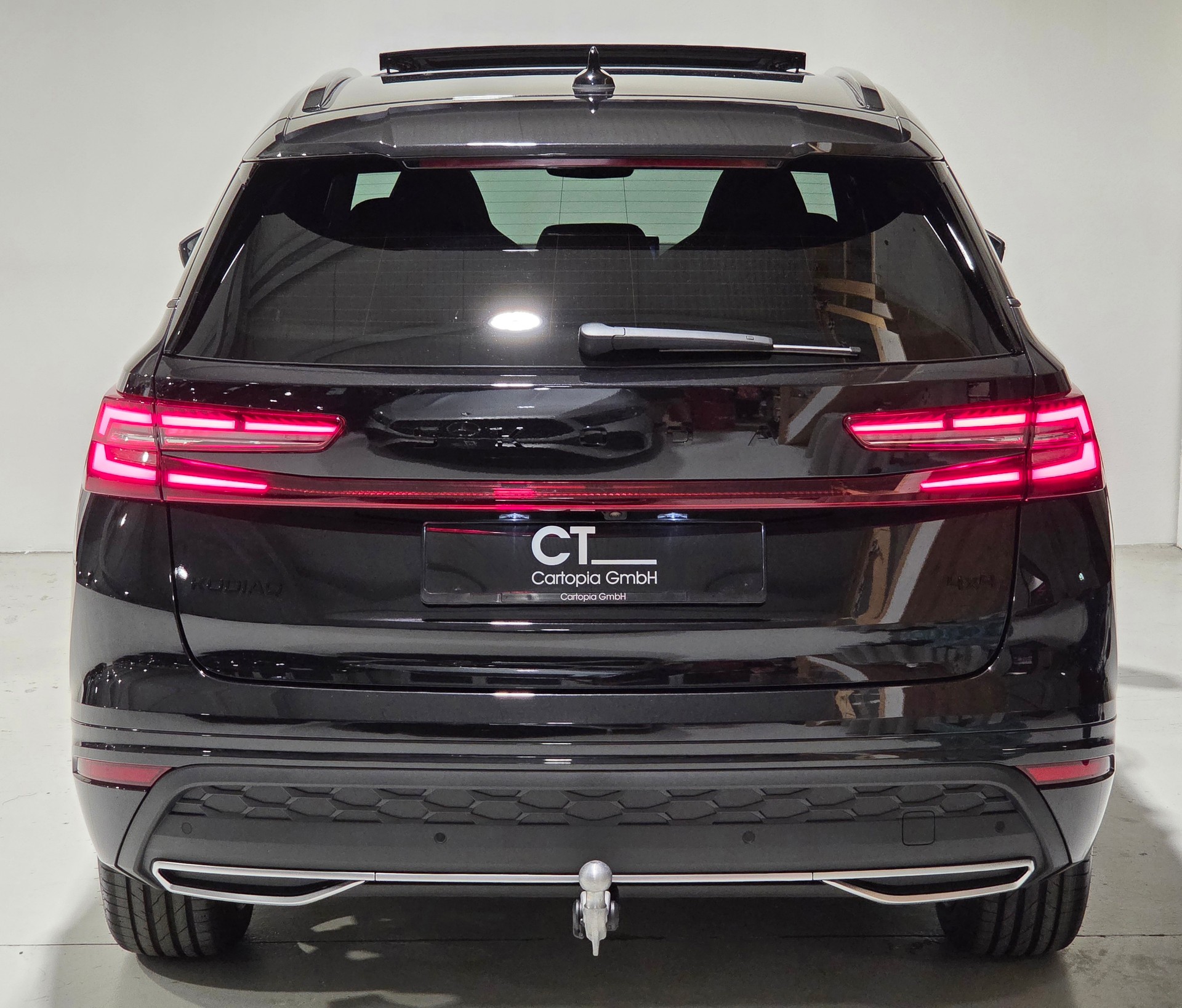 SKODA Kodiaq 2.0 TSI Sportline 4x4-showroom-element-3