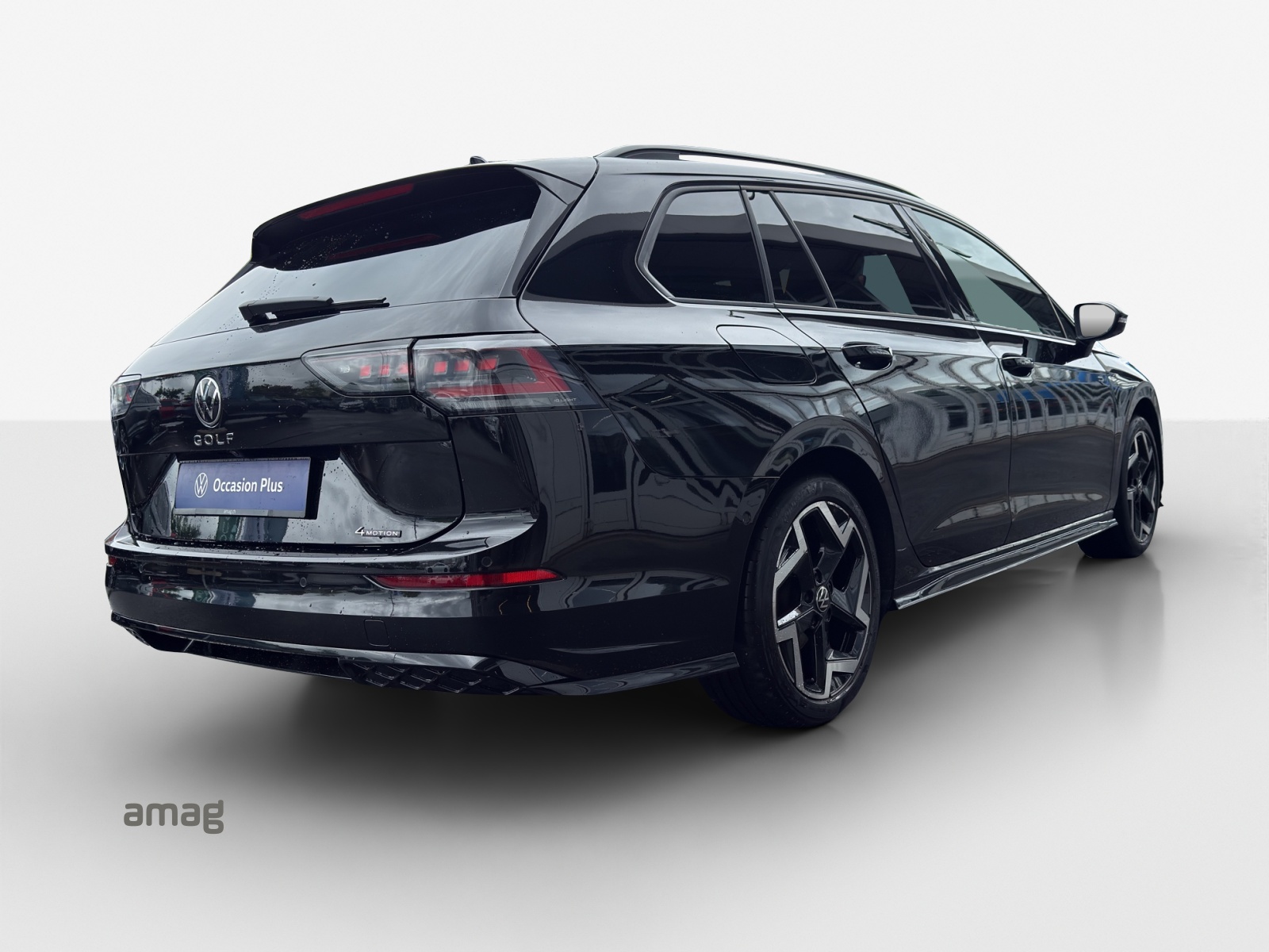 VW Golf Variant 2.0 TSI R-Line DSG 4 Motion-image-4
