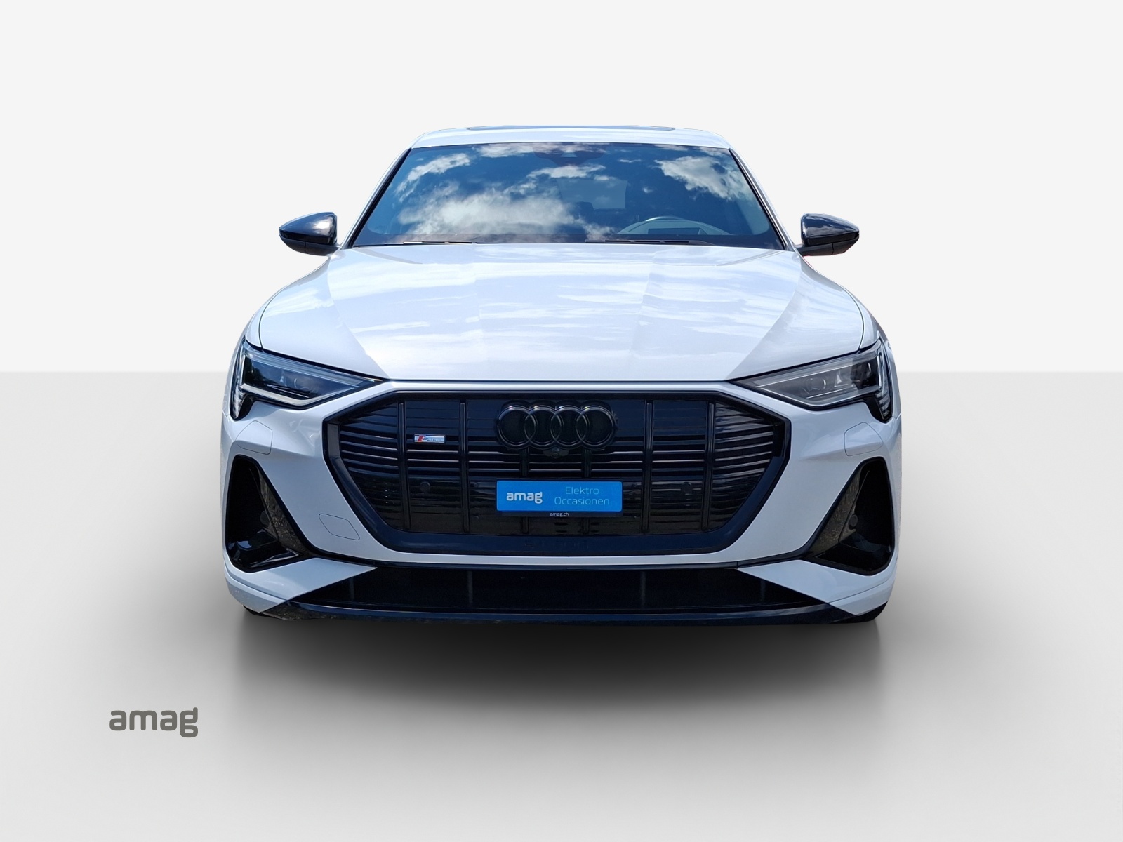 AUDI e-tron 55 Sportback S Line quattro-image-6