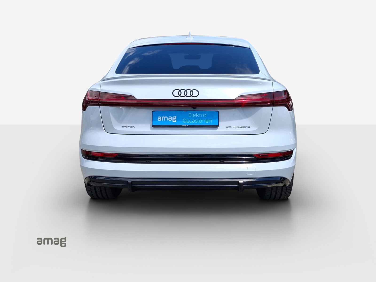 AUDI e-tron 55 Sportback S Line quattro-image-3