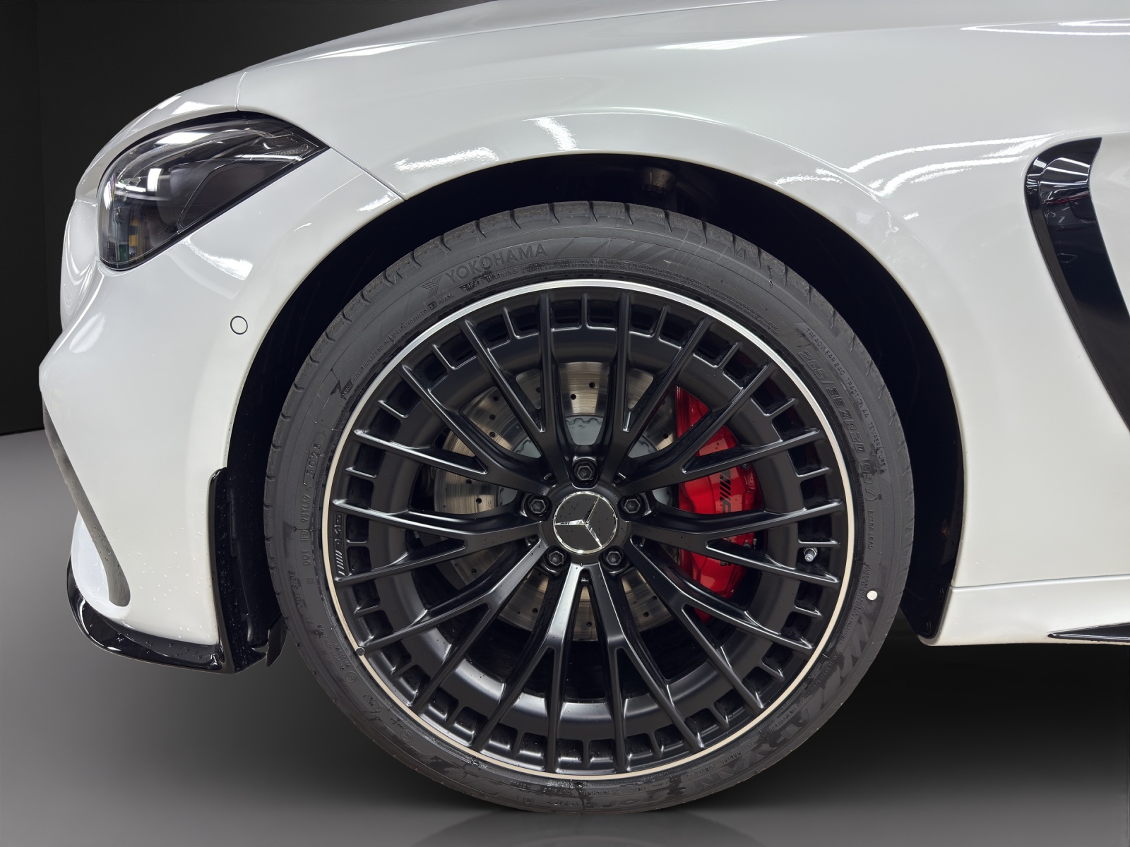 MERCEDES-BENZ CLE AMG 53 Cabrio 4Matic+ 9G-Tronic-image-7