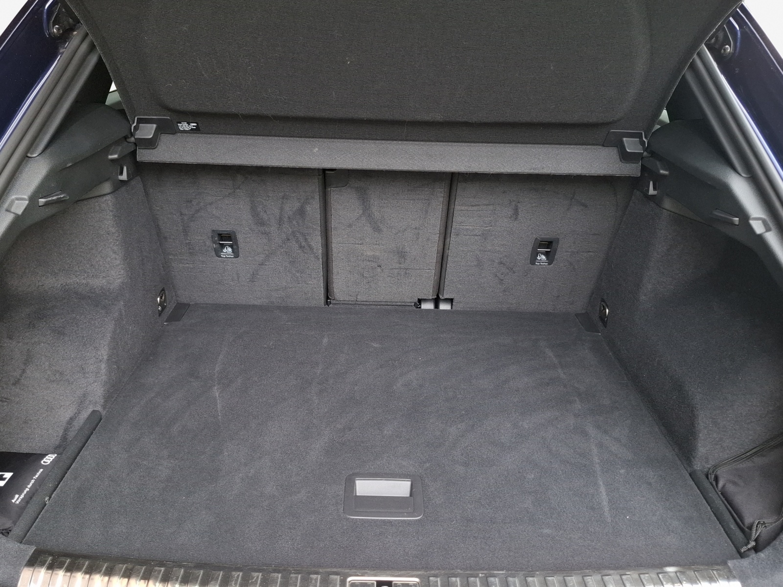 AUDI Q3 35 TFSI S line Attraction S-tronic-image-12