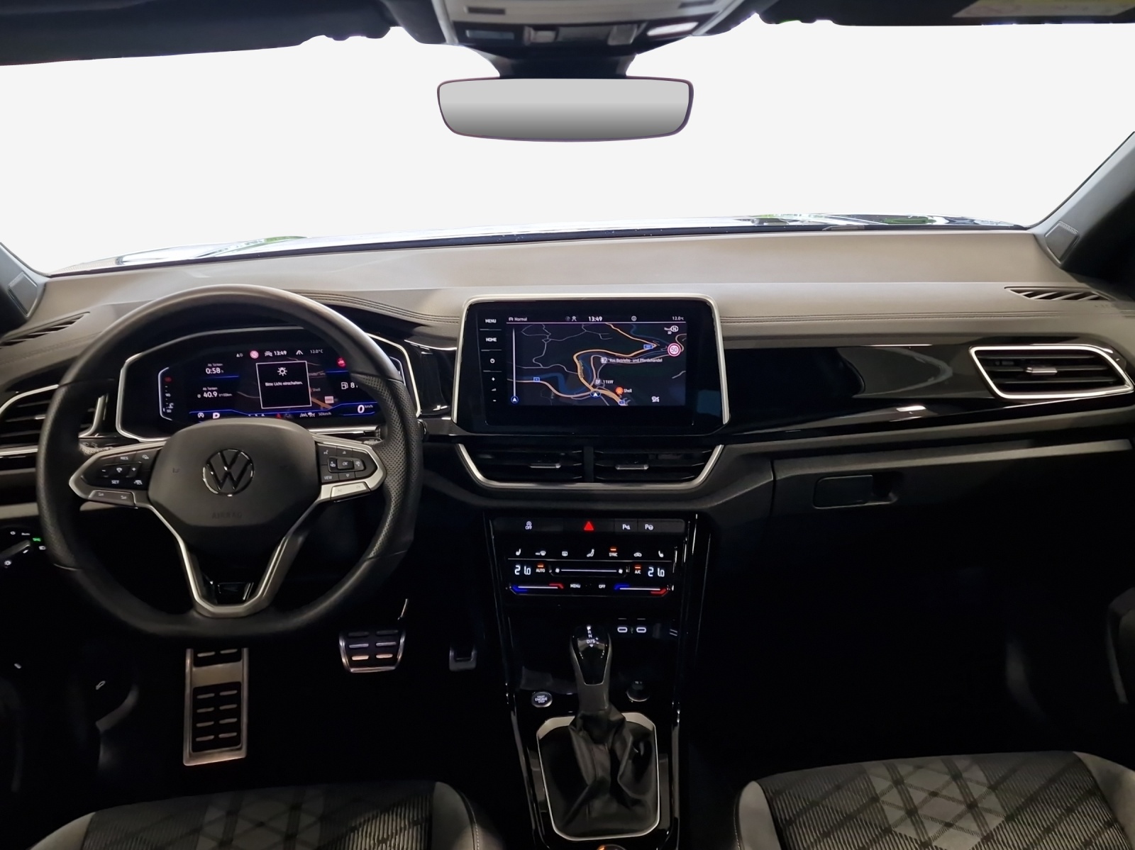 VW T-Roc 2.0 TSI R-Line DSG 4Motion-image-8