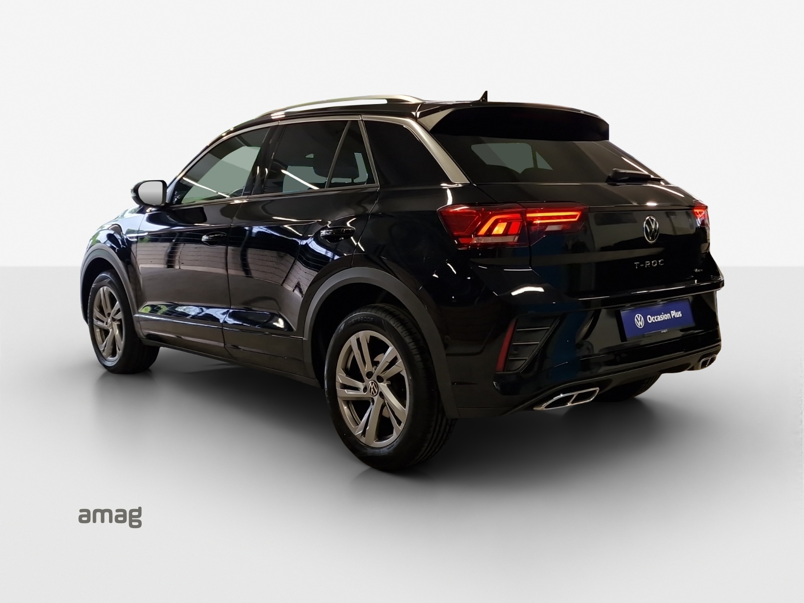 VW T-Roc 2.0 TSI R-Line DSG 4Motion-image-2