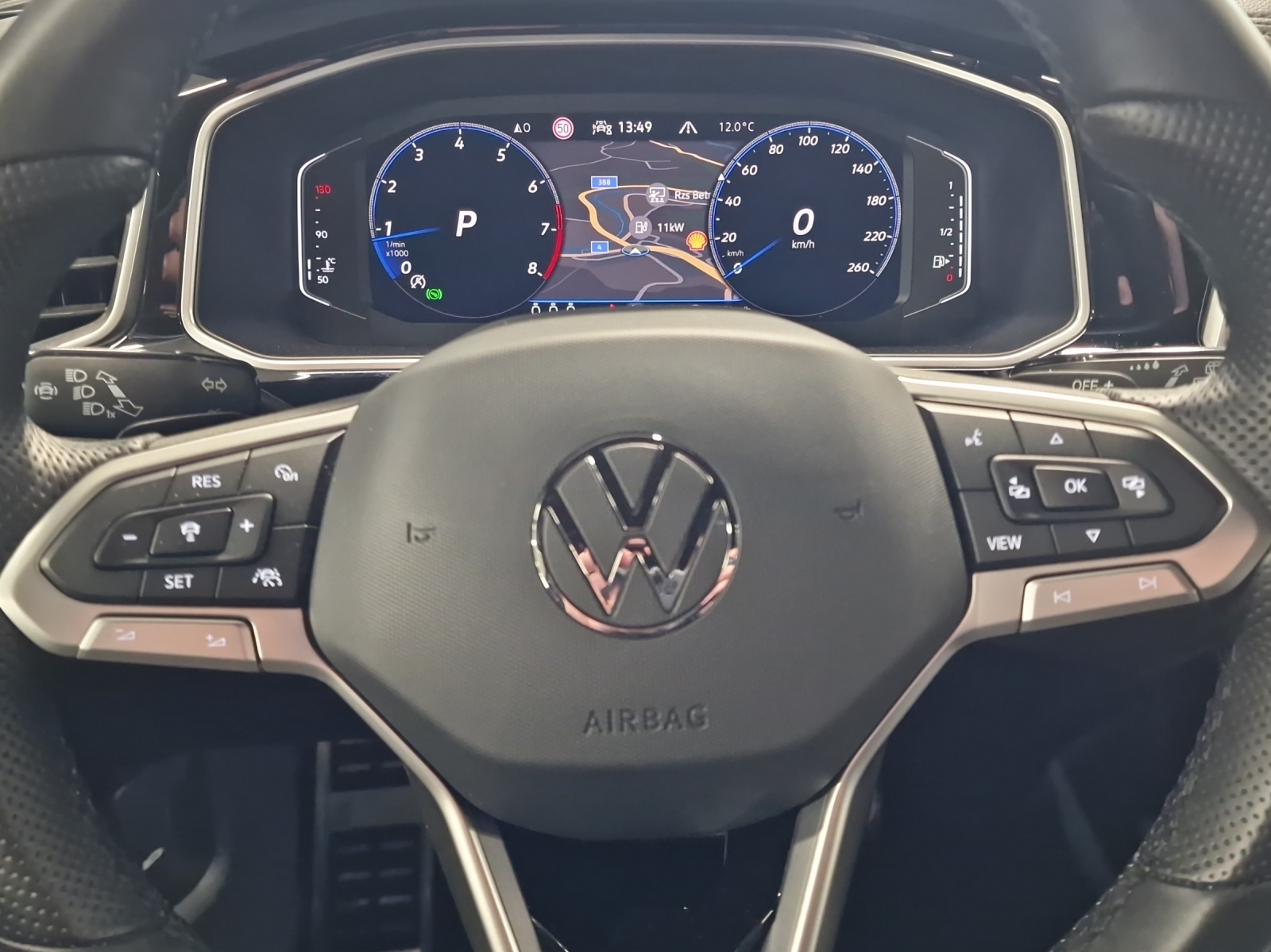 VW T-Roc 2.0 TSI R-Line DSG 4Motion-image-10