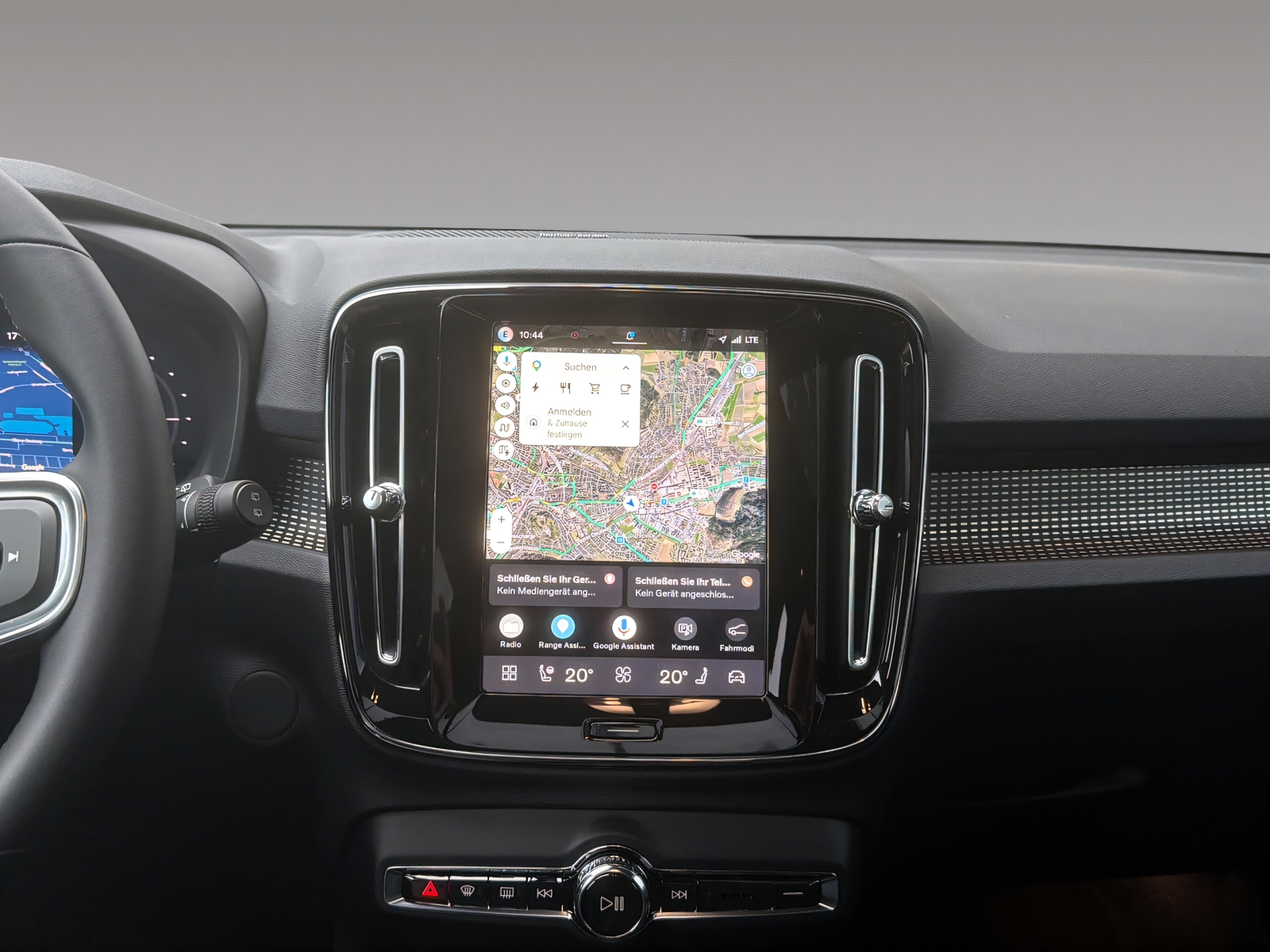 VOLVO EX40 Twin XCENTRIC Edition AWD-image-11