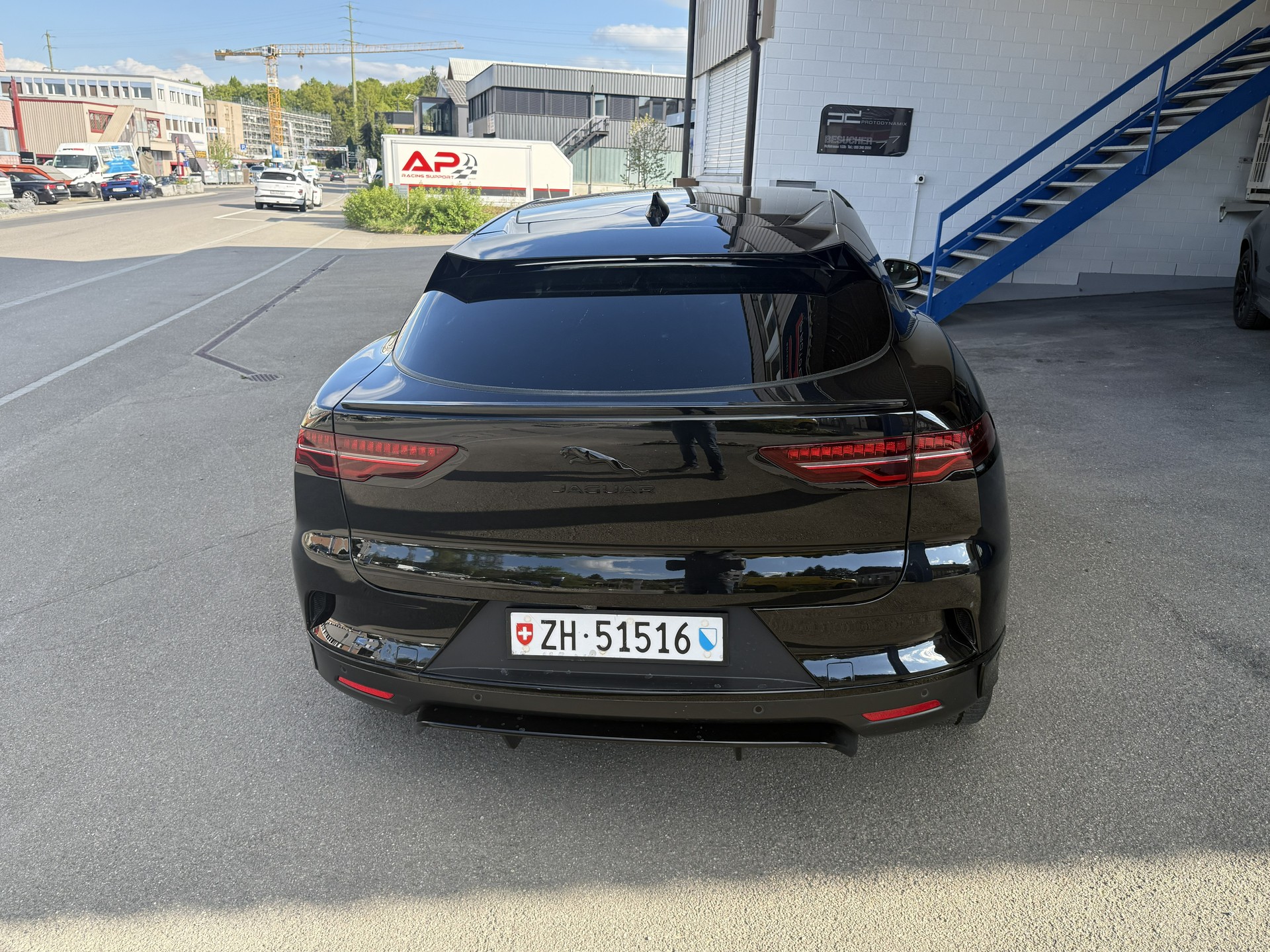 JAGUAR I-PACE-image-2