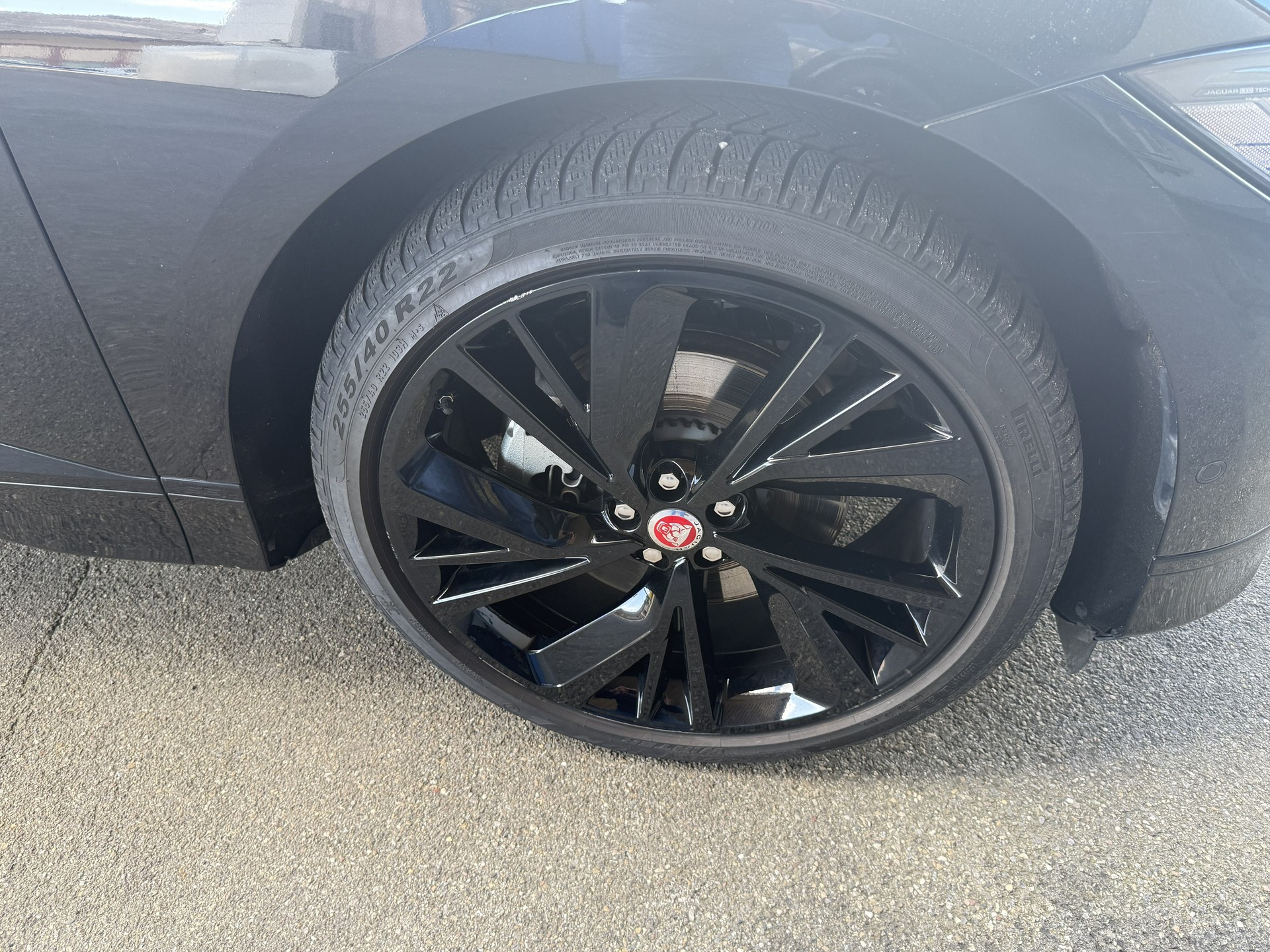 JAGUAR I-PACE-image-10