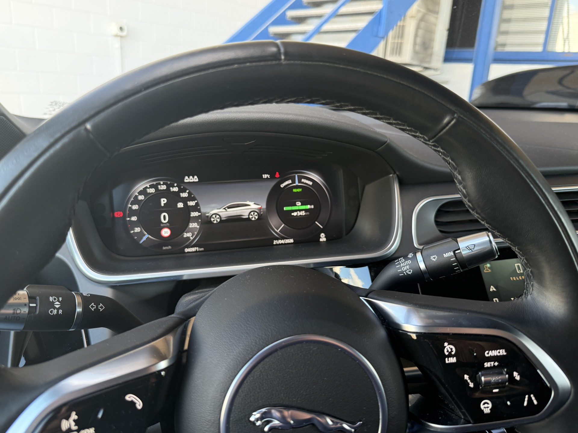 JAGUAR I-PACE-image-6
