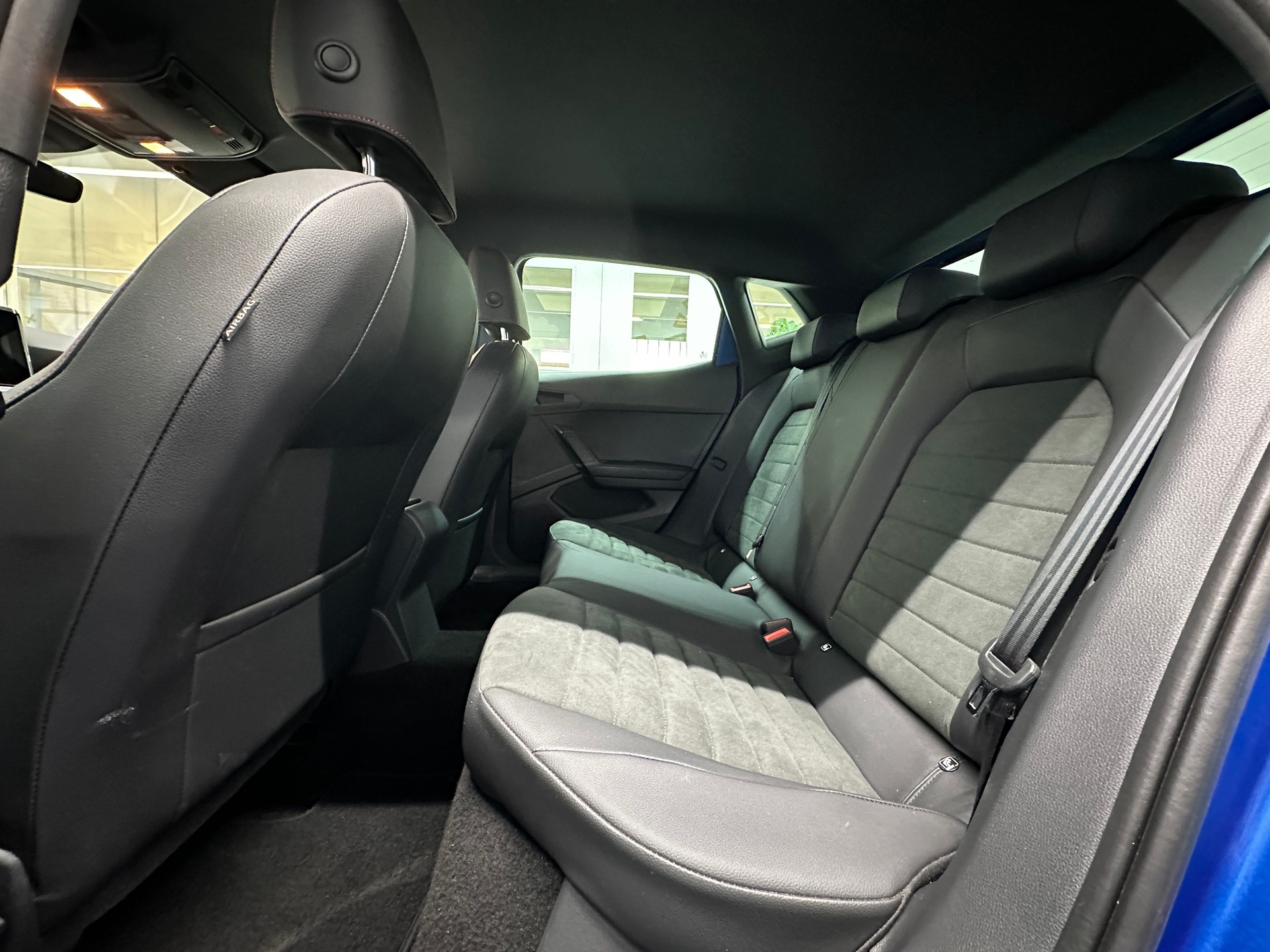 SEAT Ibiza 1.0 EcoTSI FR DSG-image-8