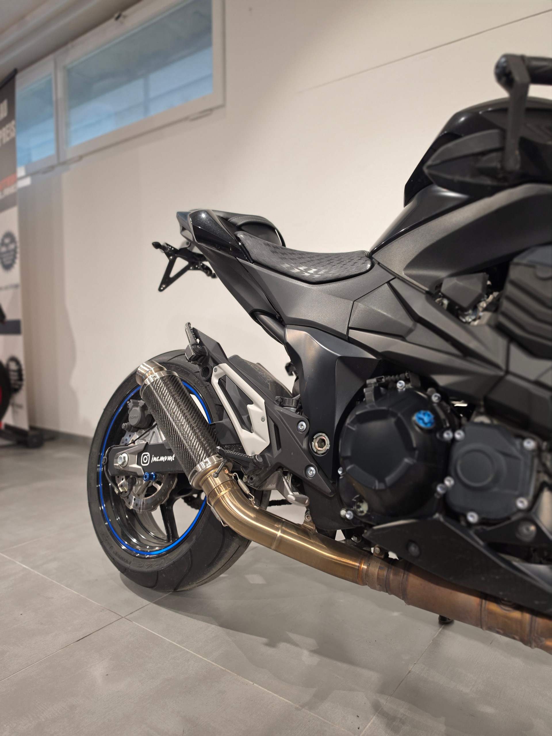 KAWASAKI Z 800 ABS-showroom-element-2
