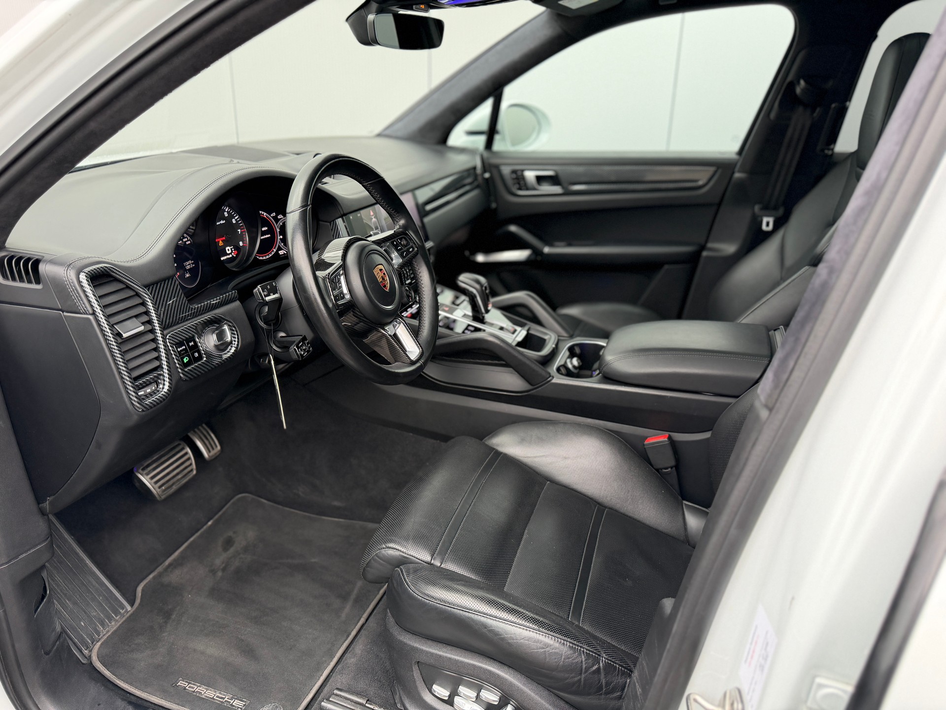 PORSCHE Cayenne Turbo *Anhängerkupplung*-image-10