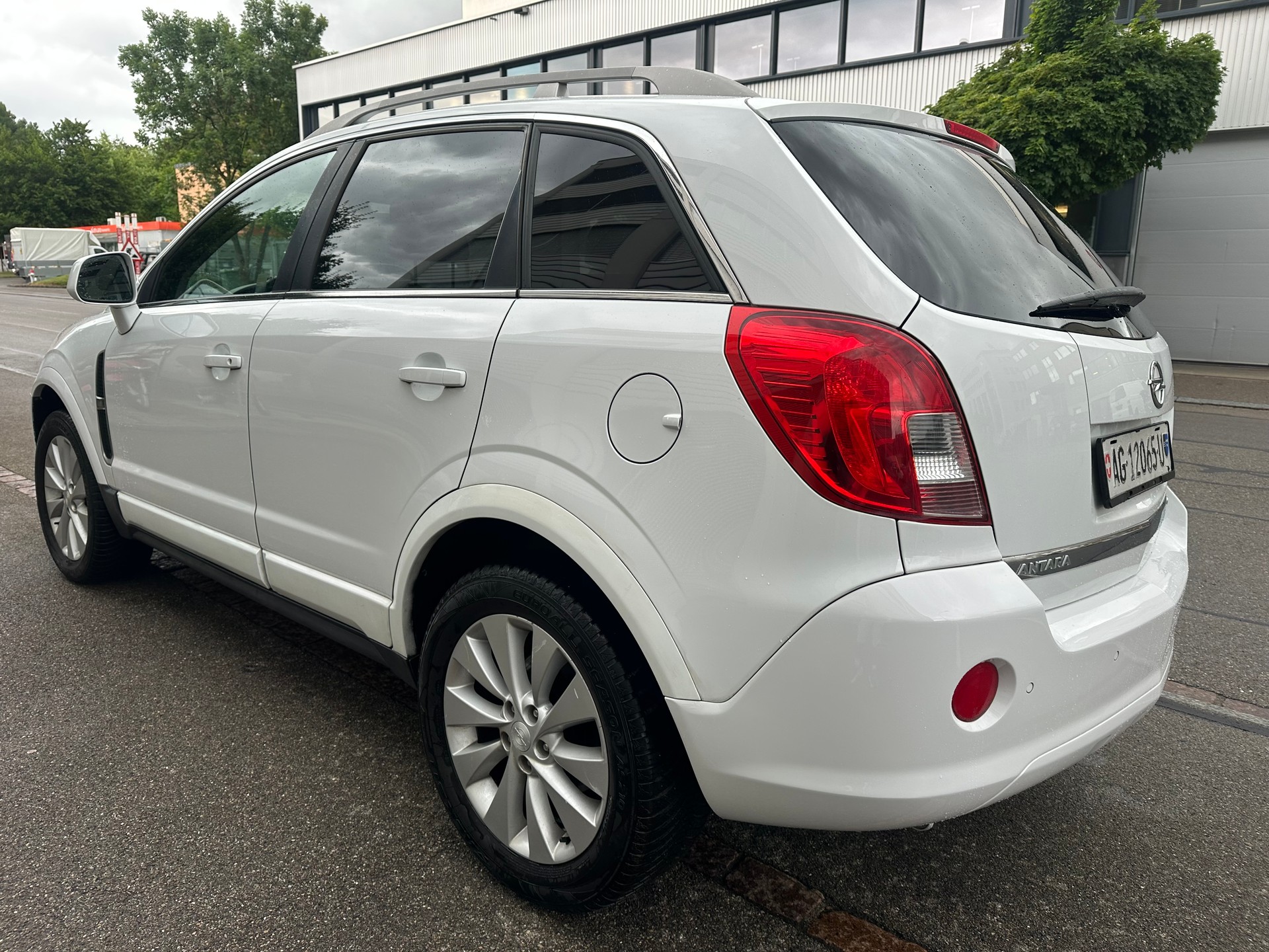 OPEL Antara 2.2 CDTi Cosmo 4WD Automatic-image-3