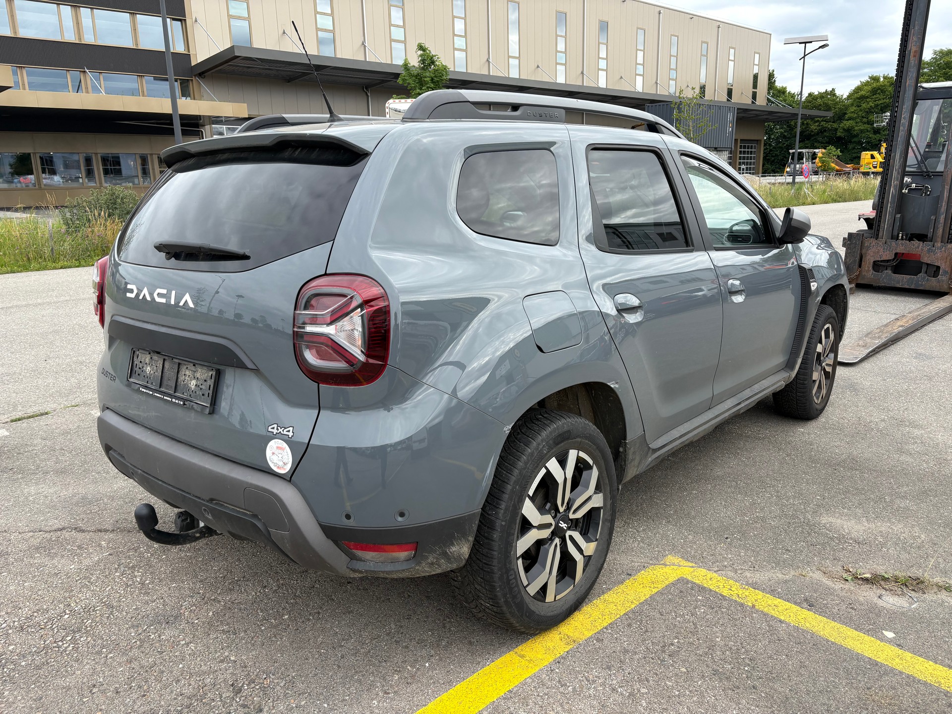 DACIA Duster TCe 150 Expression 4x4-image-8