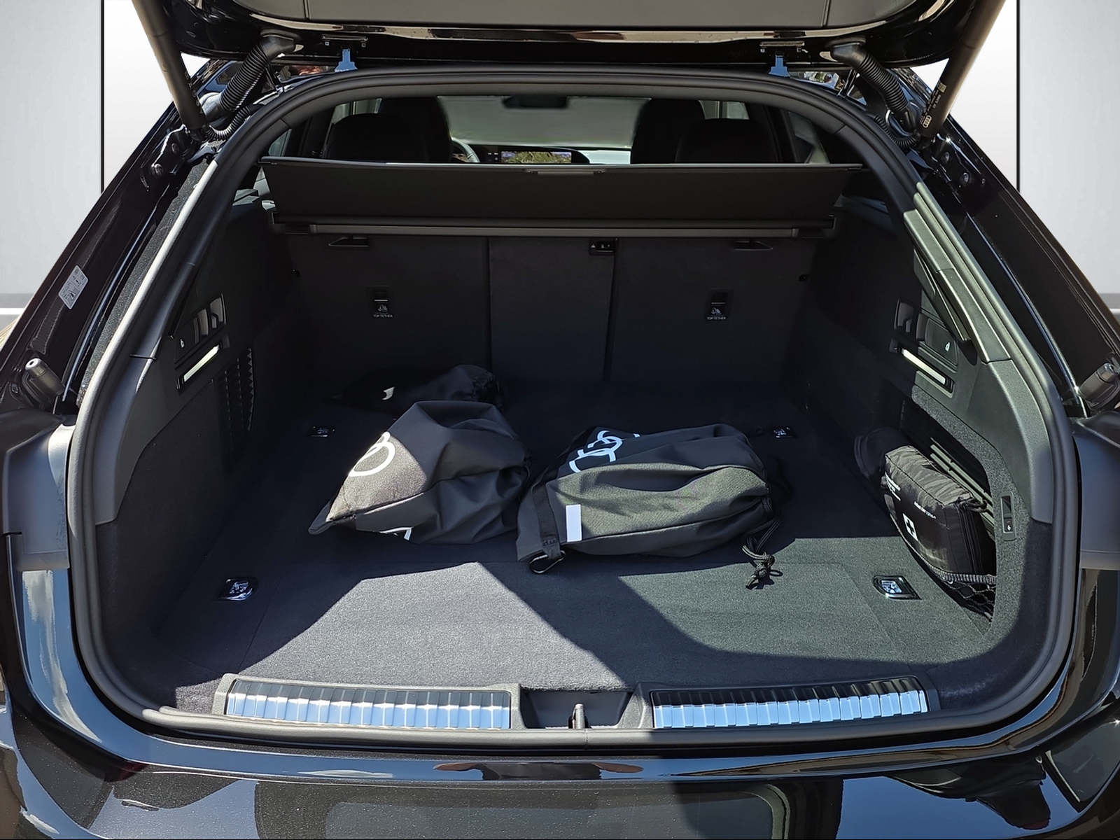 AUDI A6 Avant e-hybrid quattro 270 kW S tronic-image-11