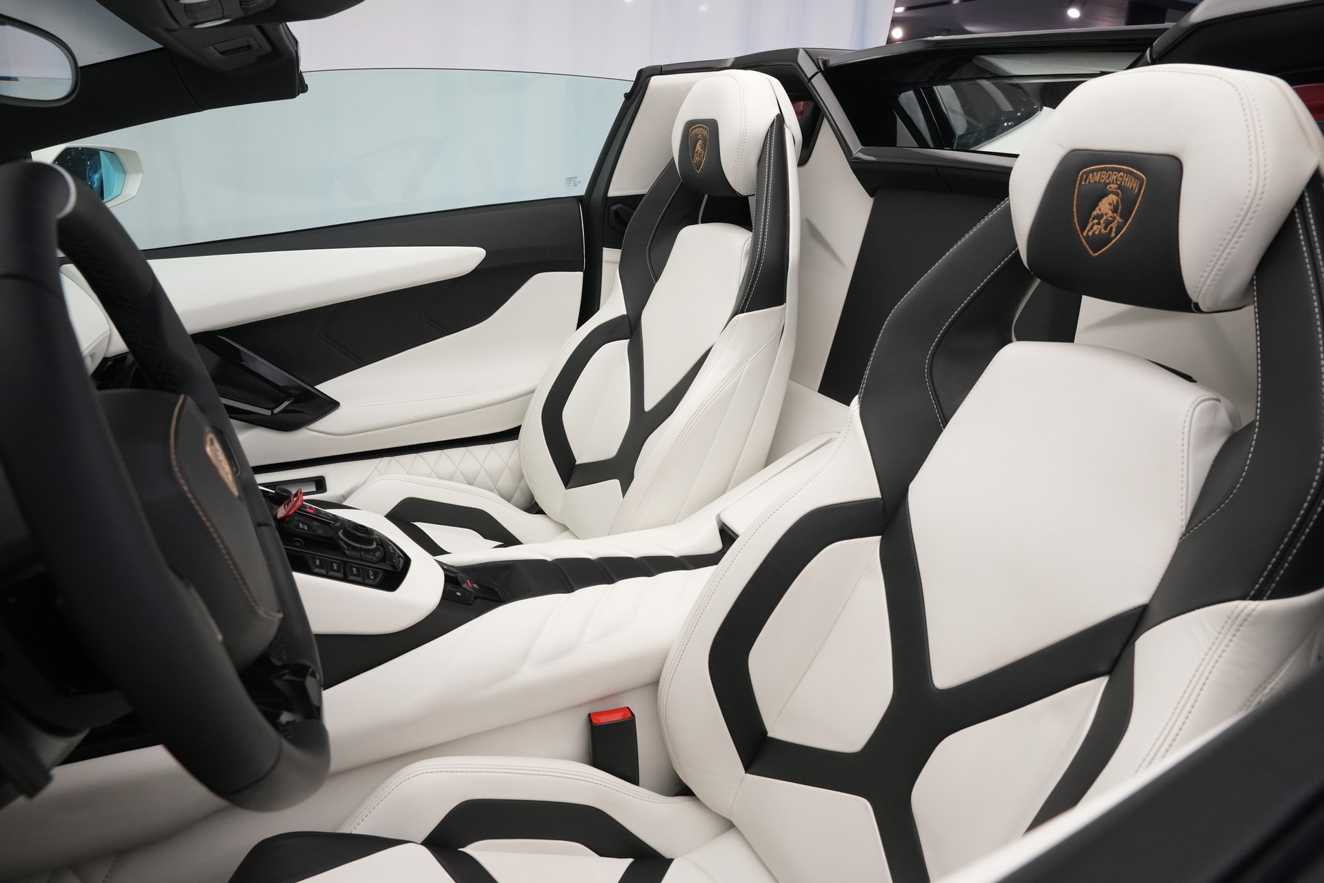 LAMBORGHINI Aventador LP700-4 Roadster E-Gear *SONDERPREIS!* *Unikat* *Novitec* *Mattlackierung*-image-10