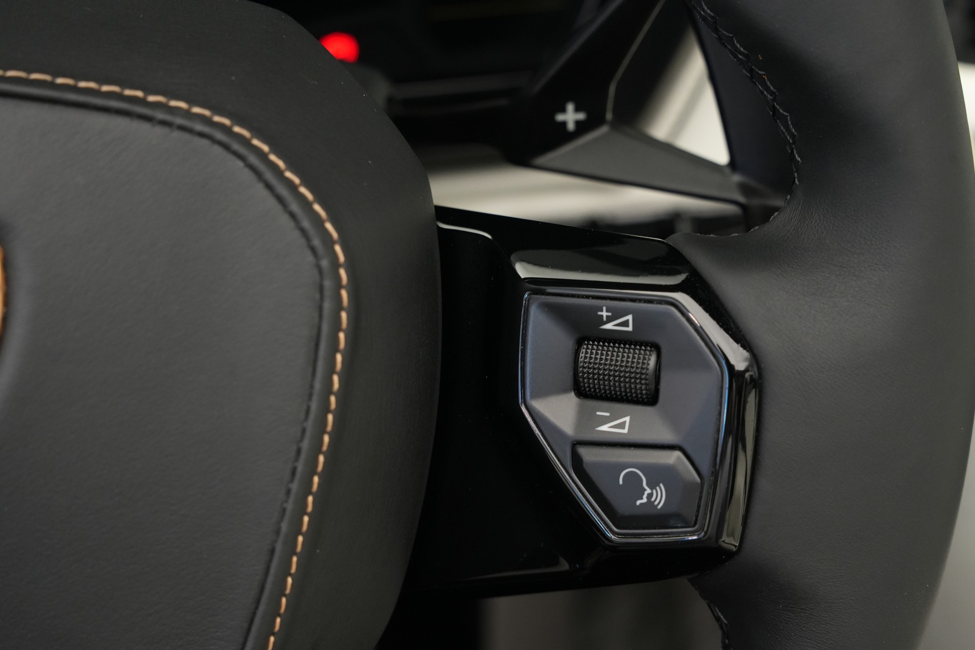LAMBORGHINI Aventador LP700-4 Roadster E-Gear *SONDERPREIS!* *Unikat* *Novitec* *Mattlackierung*-image-16