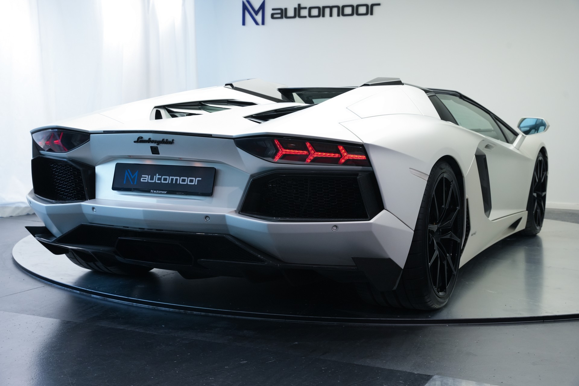 LAMBORGHINI Aventador LP700-4 Roadster E-Gear *Unikat* *Novitec* *Mattlackierung*-image-30