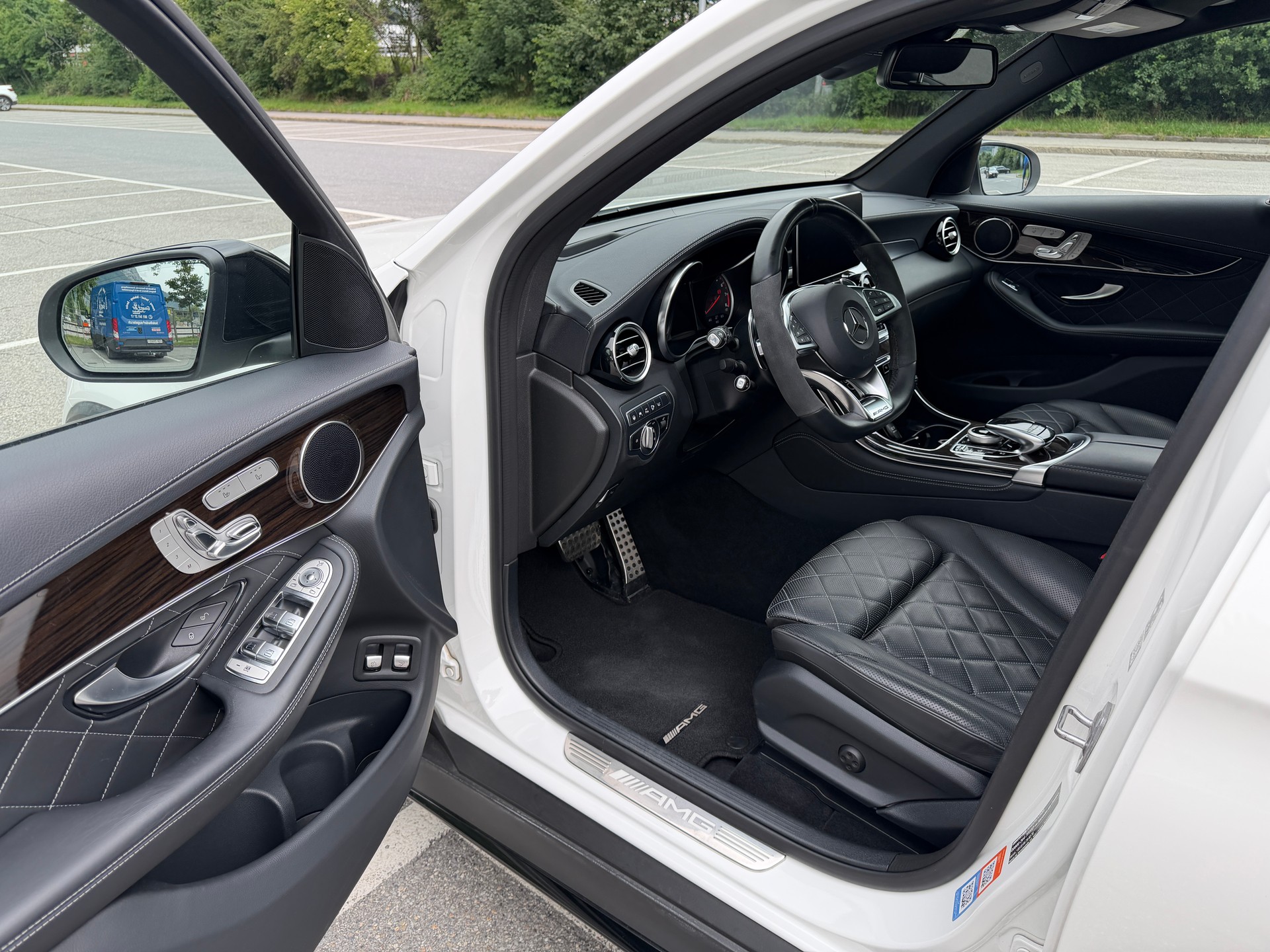 MERCEDES-BENZ GLC 63 S AMG 4m+-image-1