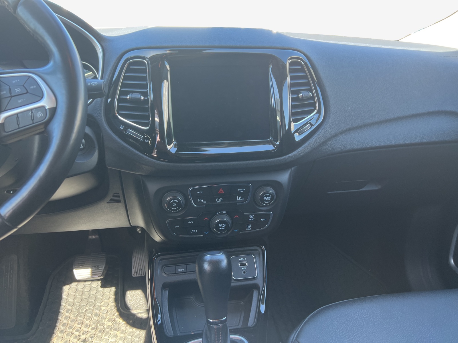 JEEP Compass 4x2 1.3 Turbo Limited DKG-image-10