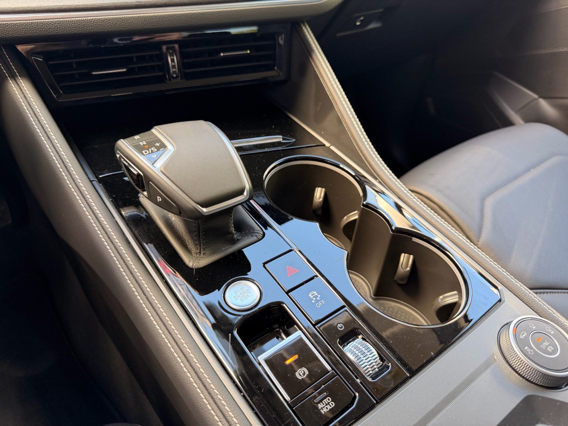 VW Touareg 3.0 TDI 231PS 4MOTION ***INNOVISIONS COCKPIT & ANHÄNGEKUPPLUNG ***-image-20