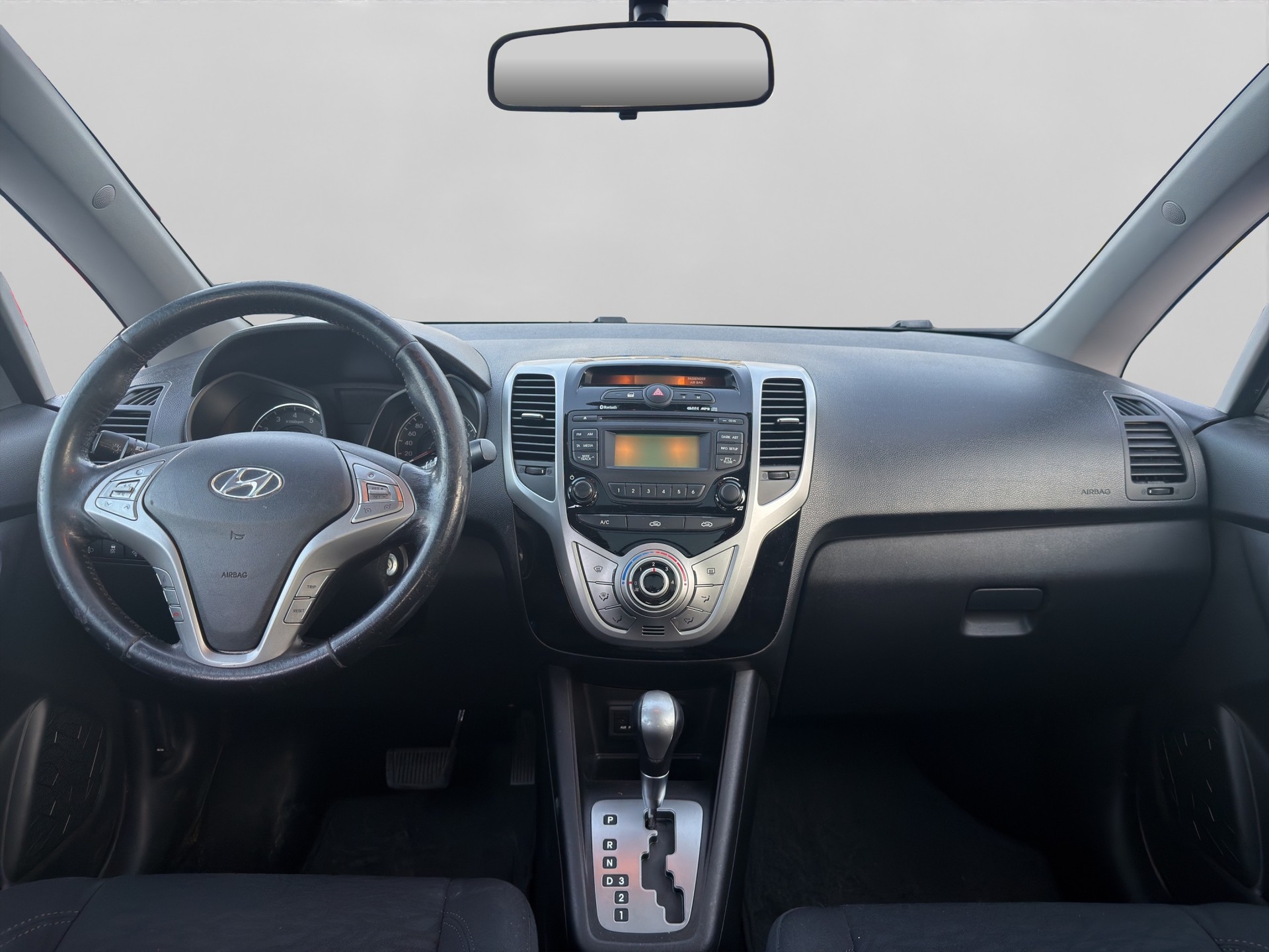 HYUNDAI iX20 1.6 Premium Automatic-image-10