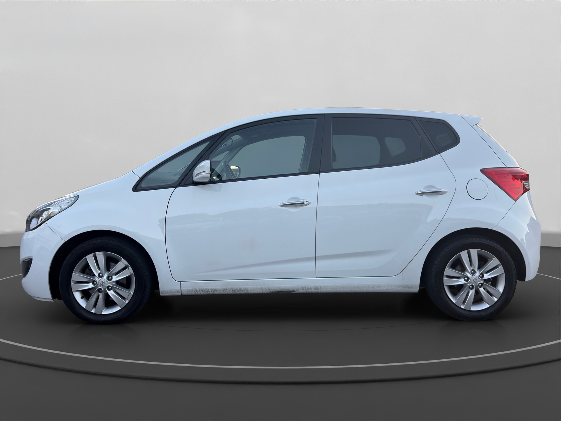 HYUNDAI iX20 1.6 Premium Automatic-image-1