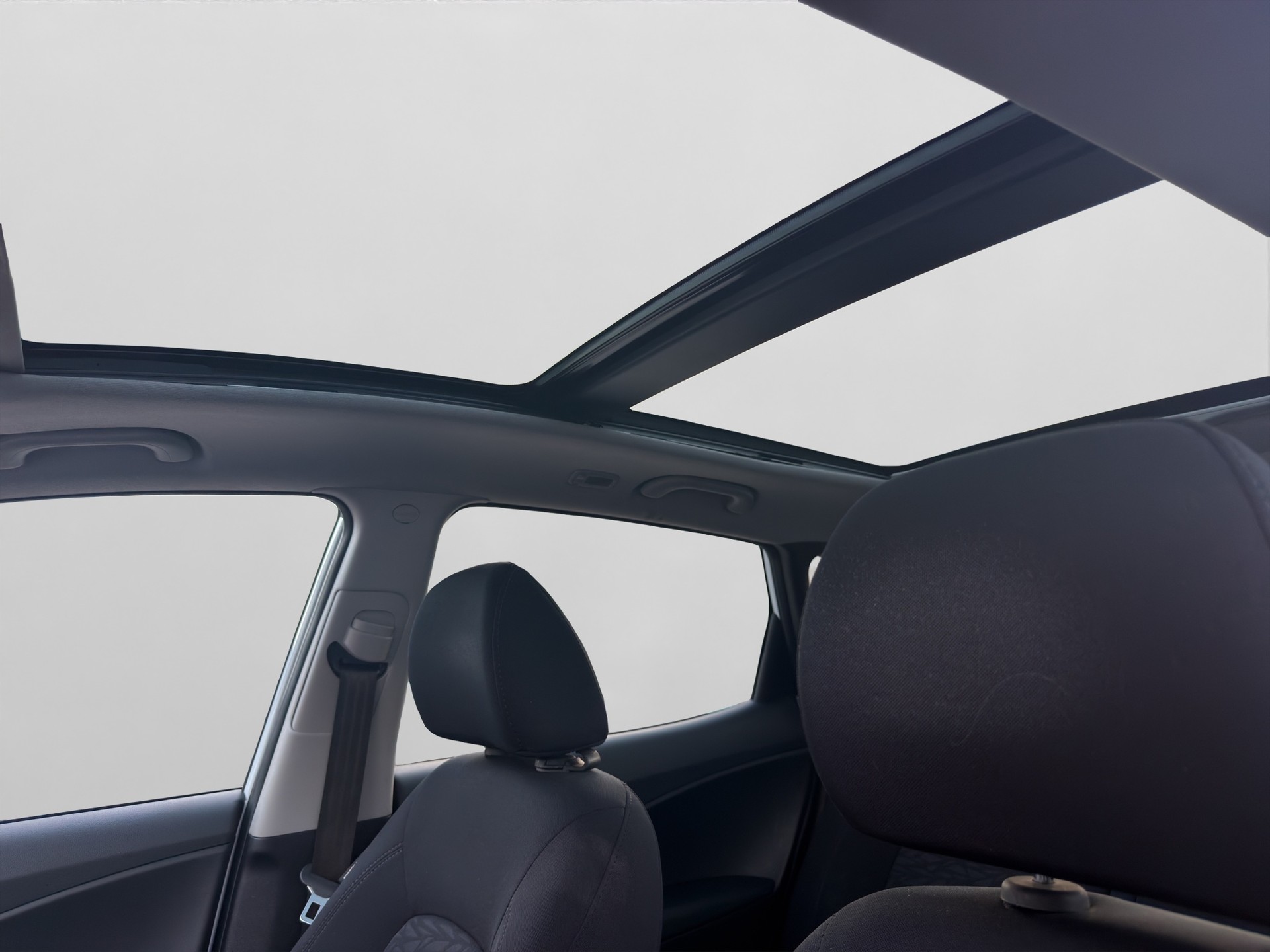 HYUNDAI iX20 1.6 Premium Automatic-image-12