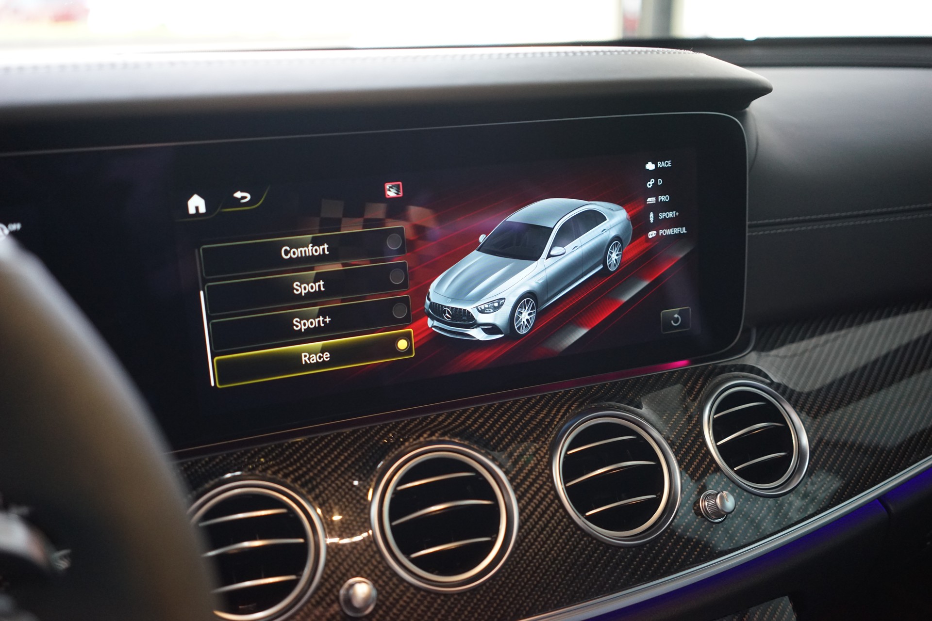 MERCEDES-BENZ AMG E 63 S 4Matic+ Speedshift 9G-TCT-image-24