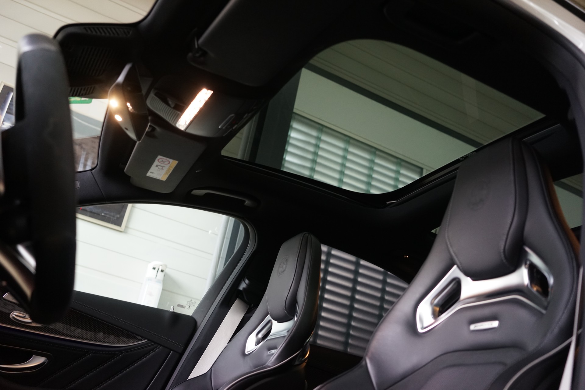 MERCEDES-BENZ AMG E 63 S 4Matic+ Speedshift 9G-TCT-image-26