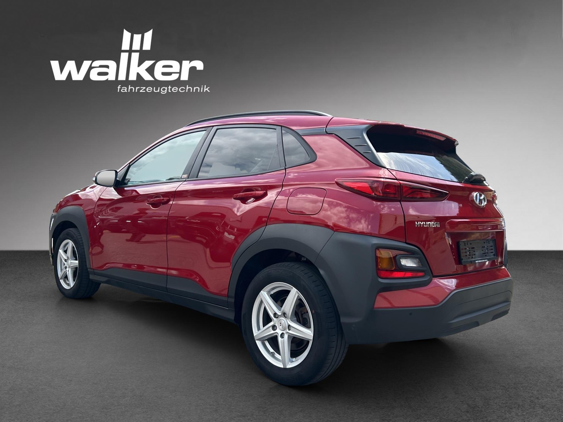 HYUNDAI Kona 1.6 CRDi Amplia 4WD-image-3