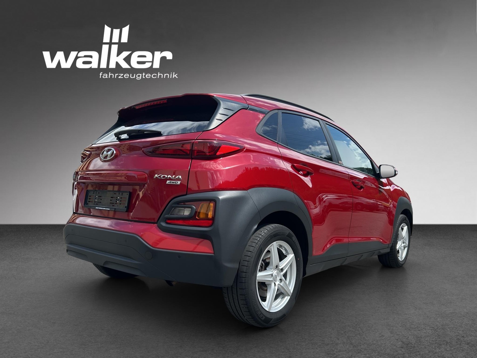 HYUNDAI Kona 1.6 CRDi Amplia 4WD-image-5