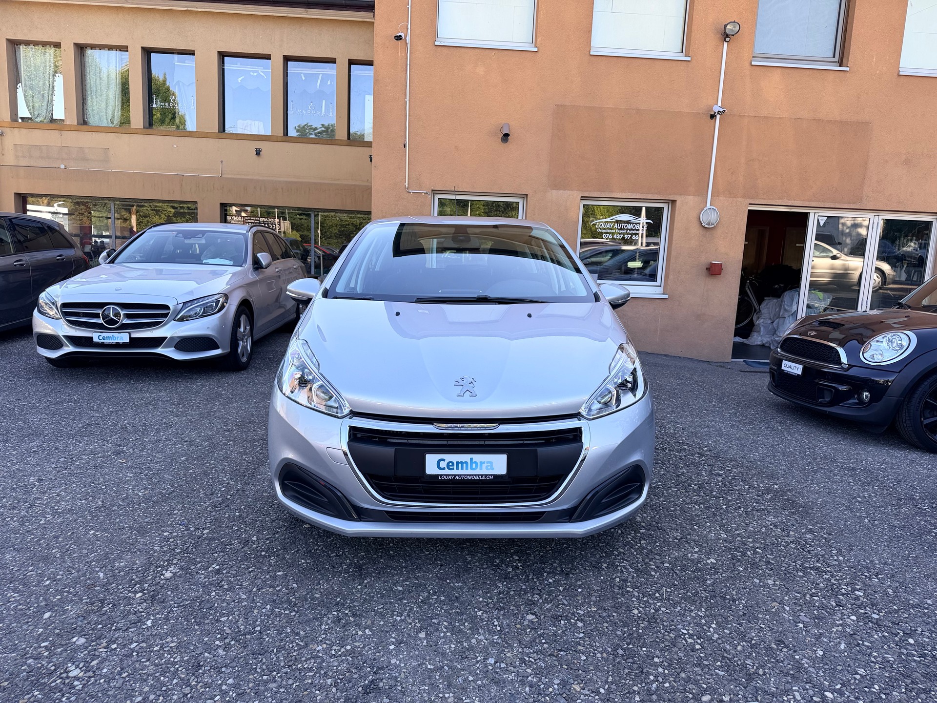 PEUGEOT 208 1.6 BlueHDi Active-image-2